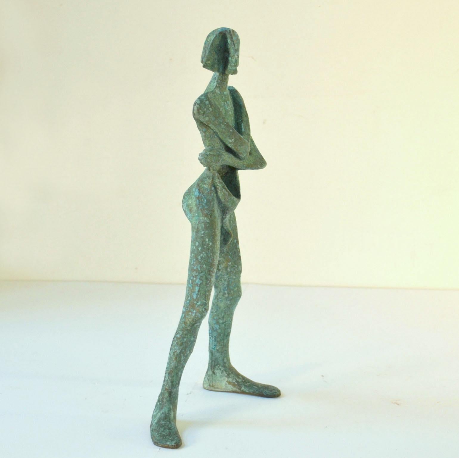 Fine XX secolo Scultura in bronzo 'Bussola', uomo in piedi con patina verde in vendita