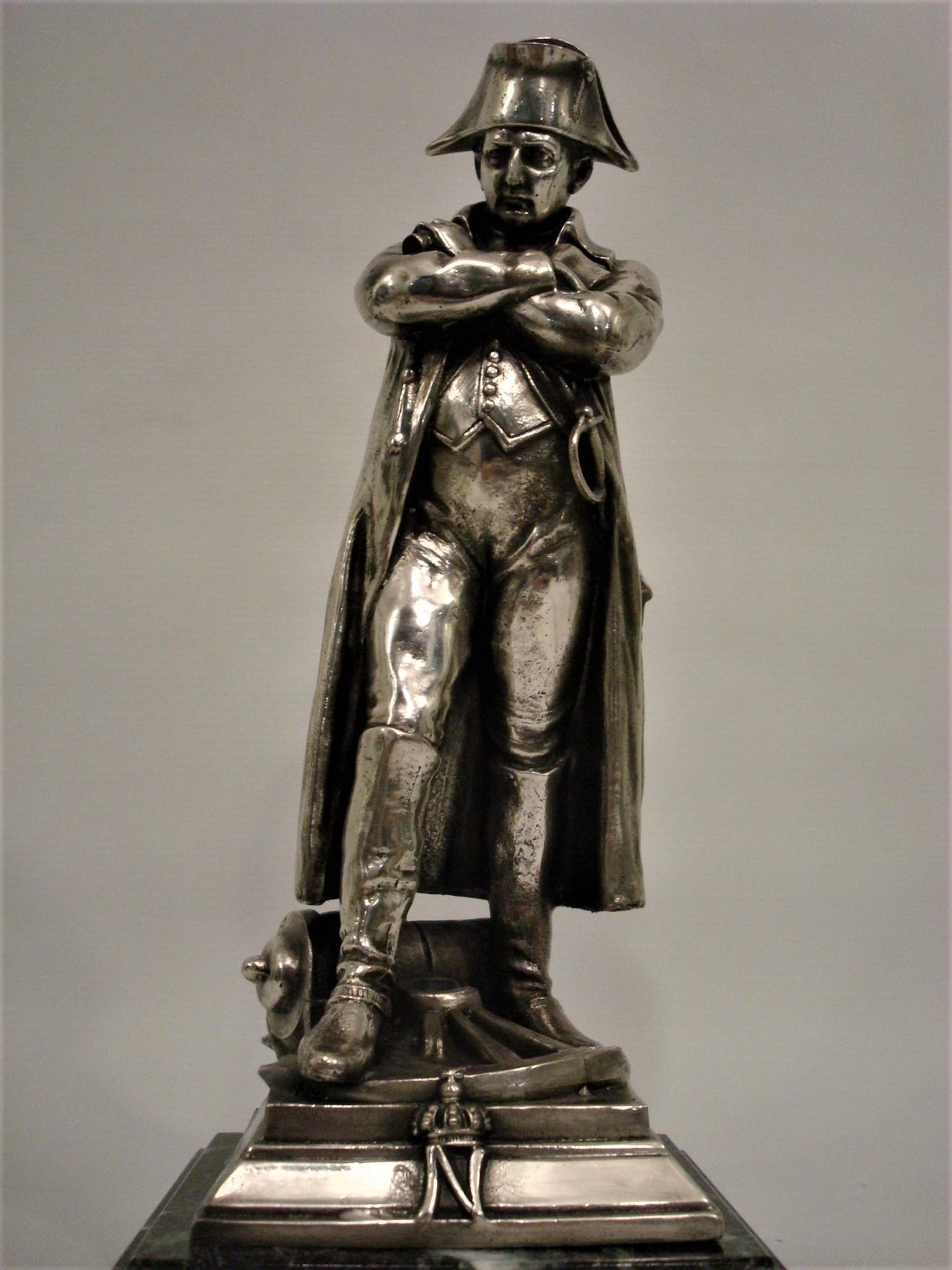 Empire Sculpture Stand Napoléon Bonaparte - Figure. circa 1900 France en vente