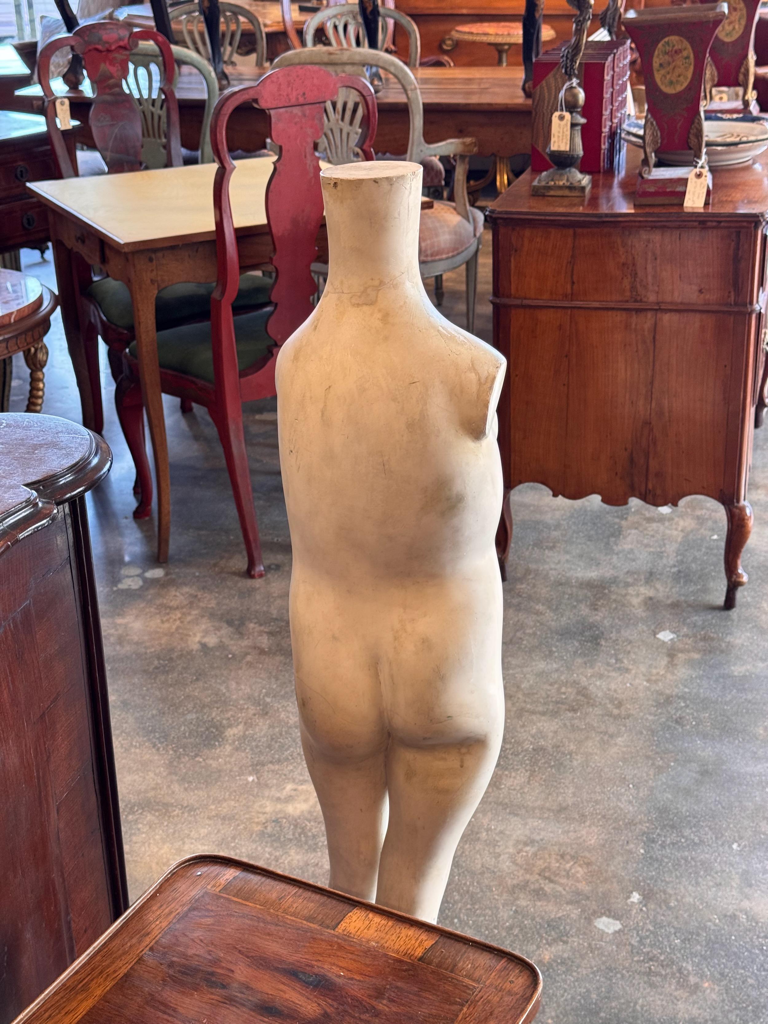 Scultura di torso in piedi in vendita 3