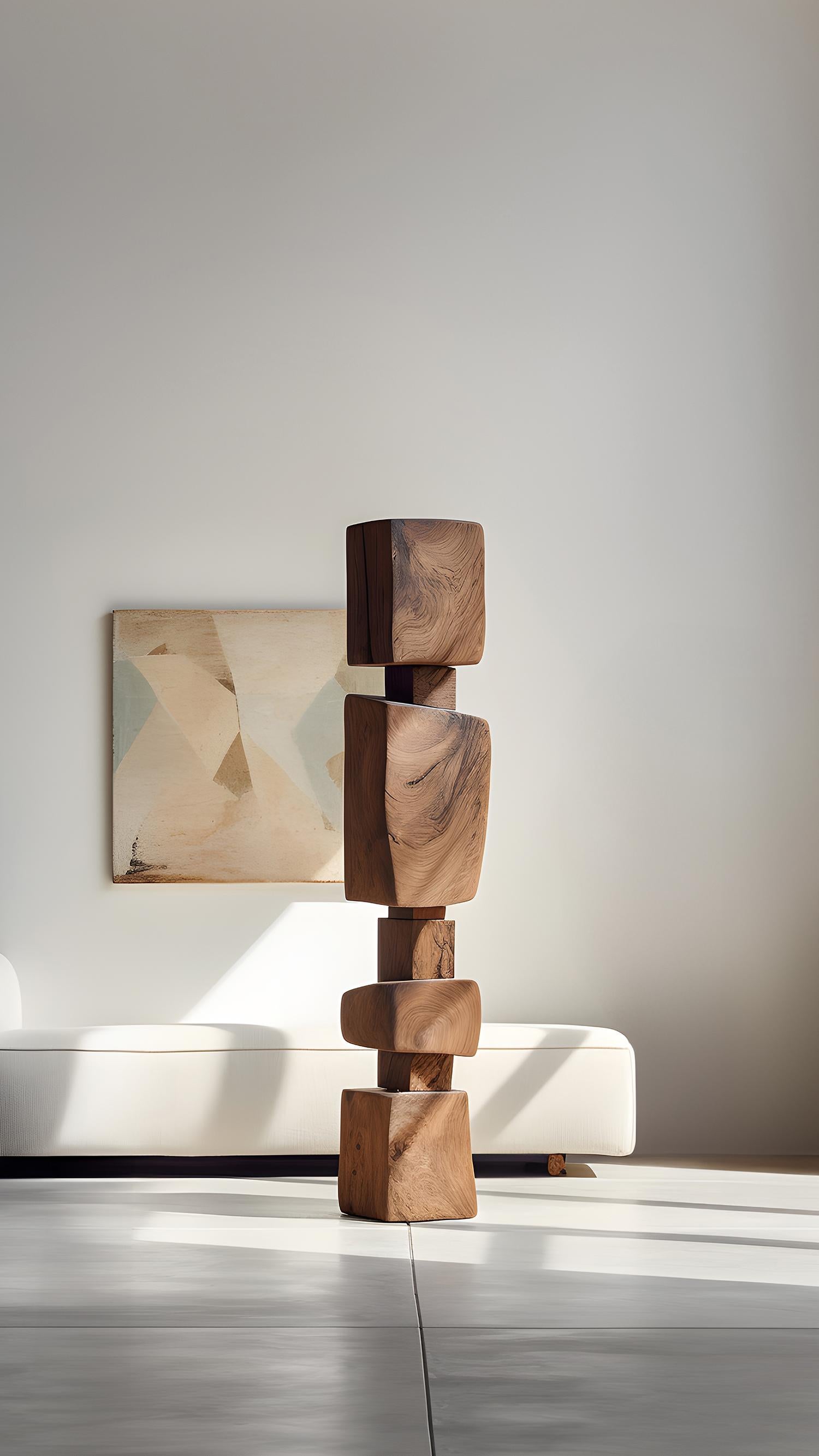 Serene Standing Wood Totem Still Stand No33 by NONO, A Joel Escalona Creation In New Condition For Sale In Ciudad de México, CDMX