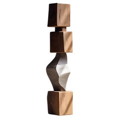 Anmutiger geschwungener Totem Stand No39 aus Holz von NONO, Joel Escalona Crafted