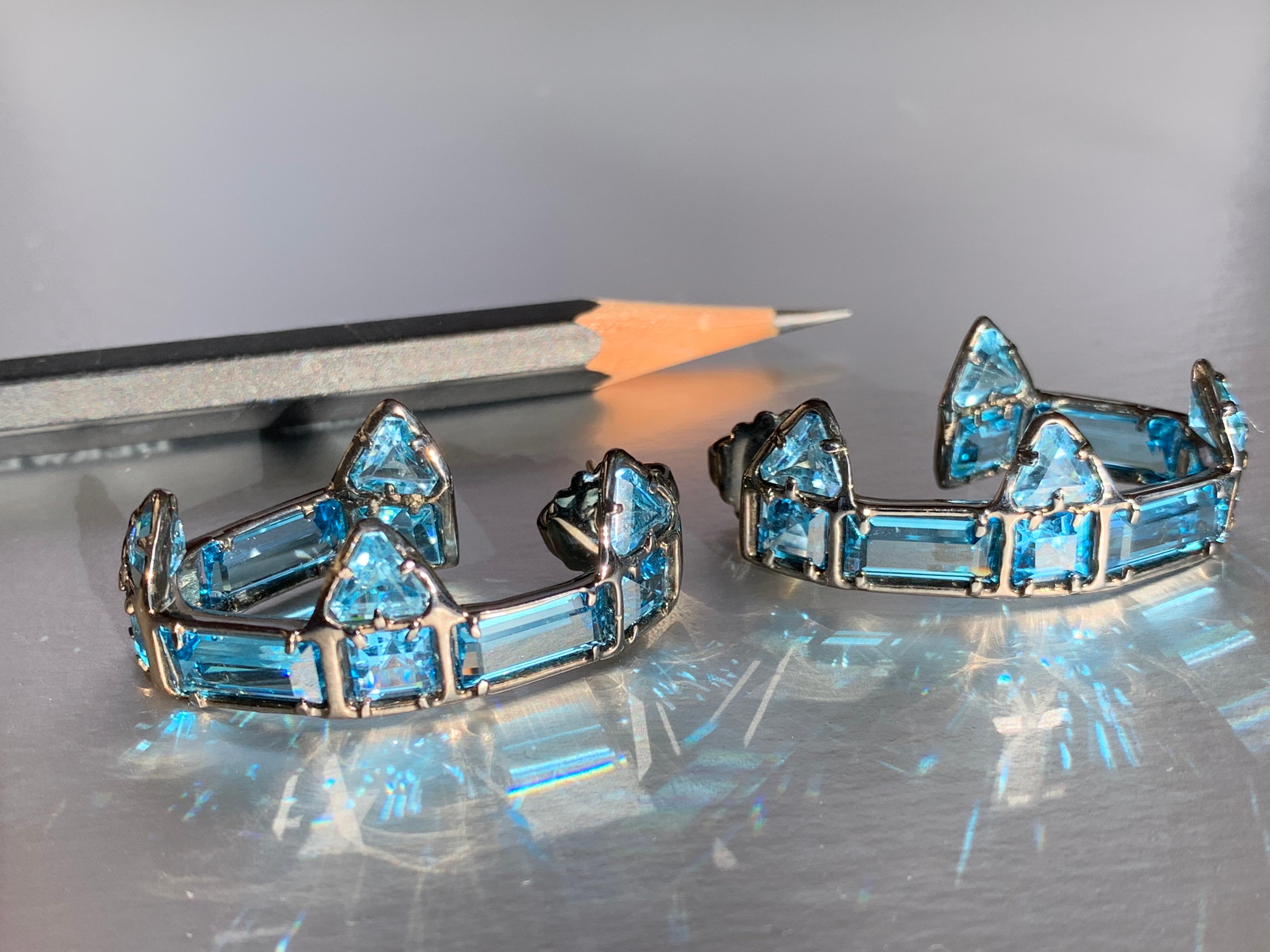 Standout-Ohrringe aus Sterlingsilber mit blauem Topas  im Angebot 1