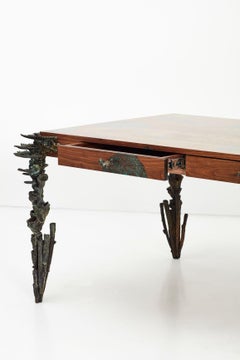 Stanislaw Trzebinski:: Pugillarem Meridium:: bronze:: bureau en bois de noyer sculpté