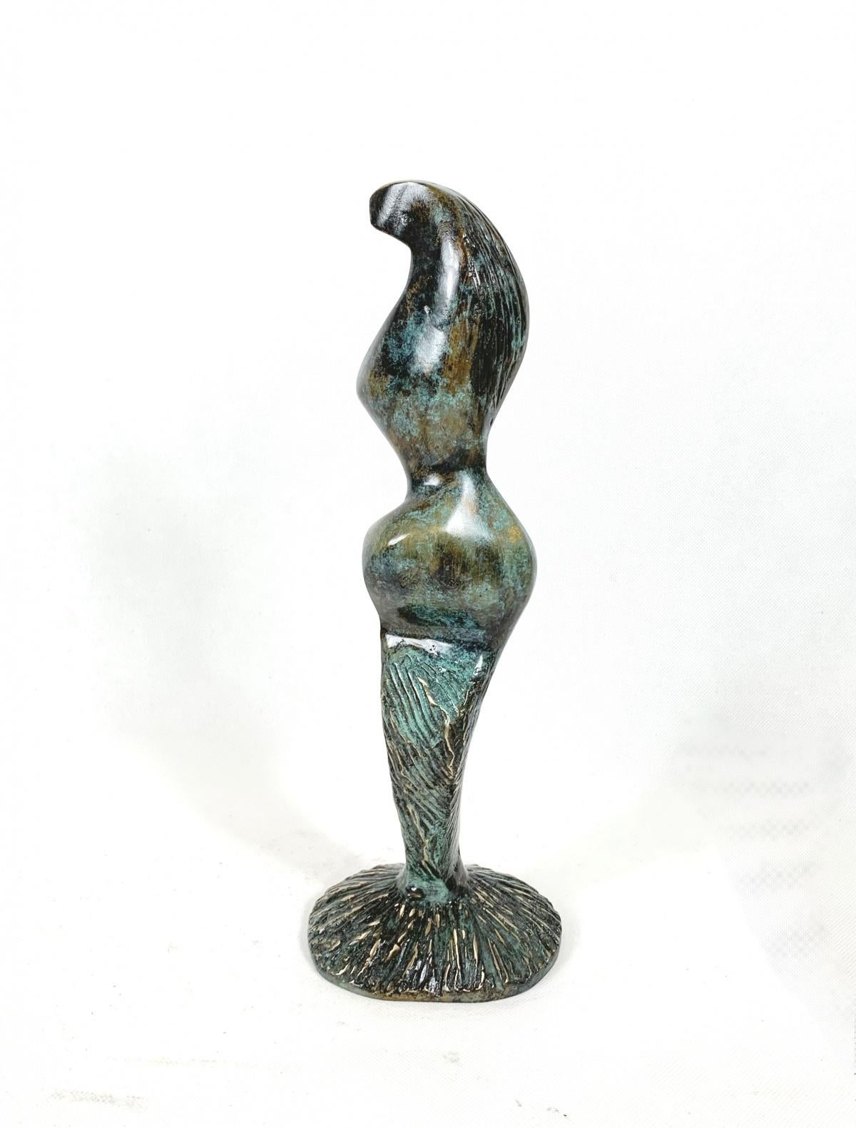 Sculpture en bronze contemporaine abstraite et figurative Dame VIII - XXIe siècle en vente 3