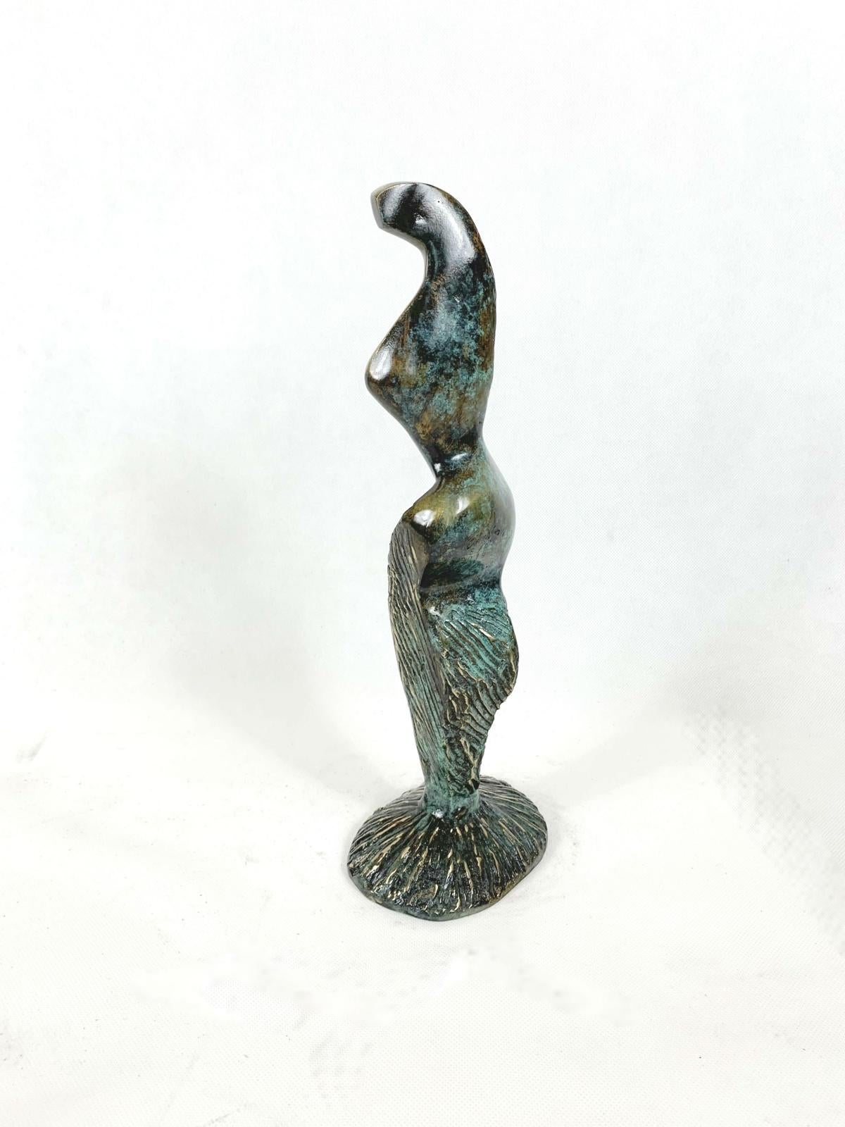 Sculpture en bronze contemporaine abstraite et figurative Dame VIII - XXIe siècle en vente 4