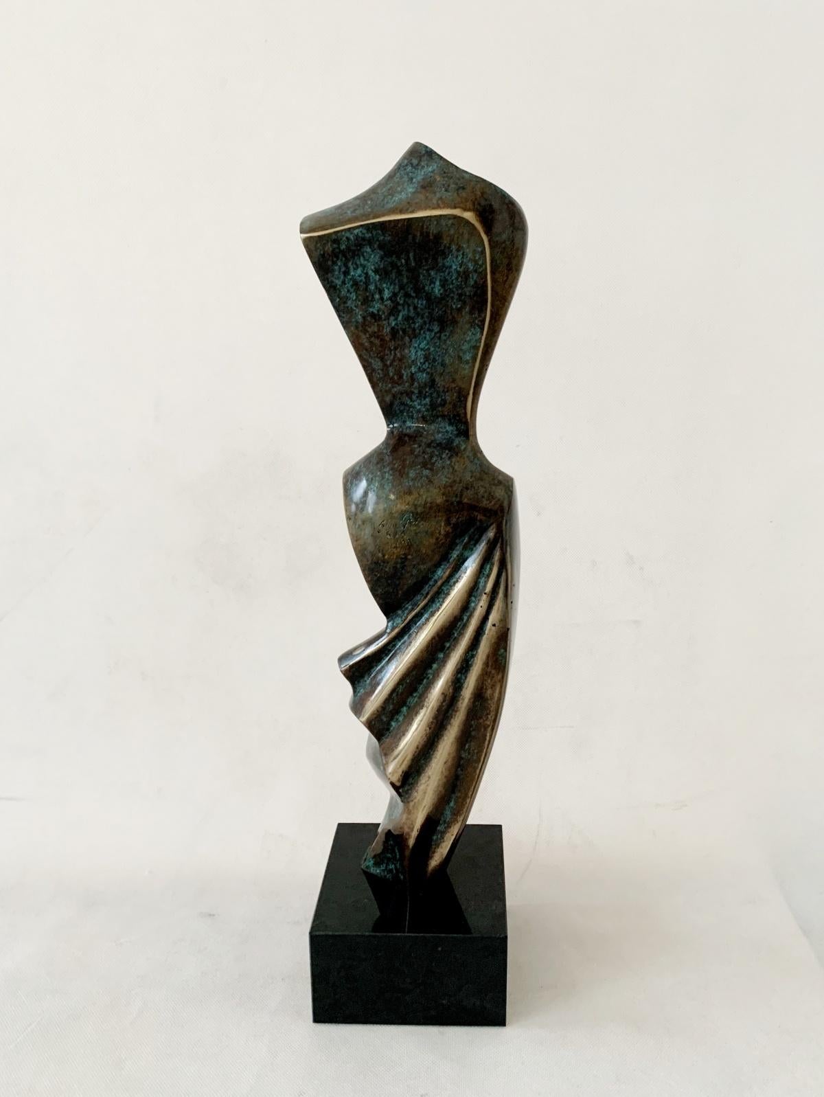Princess - Scultura contemporanea in bronzo, Astratto e figurativo, Arte polacca - Sculpture Contemporaneo di Stanisław Wysocki