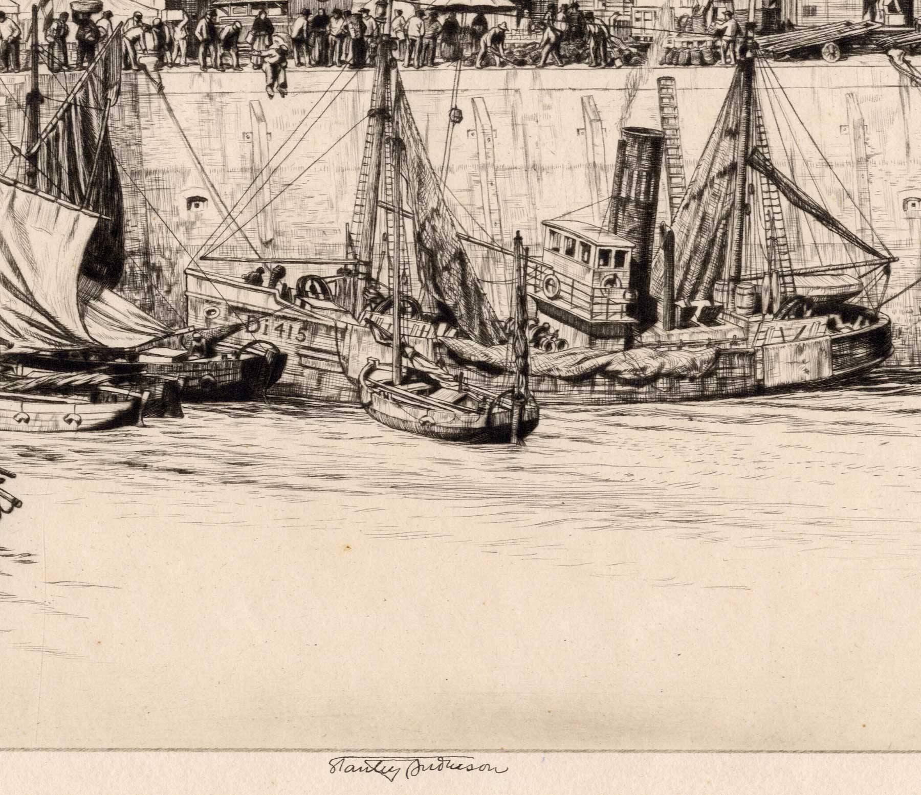Les Arcades, Dieppe Francia (los arcos a lo largo de la costa de una ciudad de Normandía) - Print Moderno de Stanley Anderson