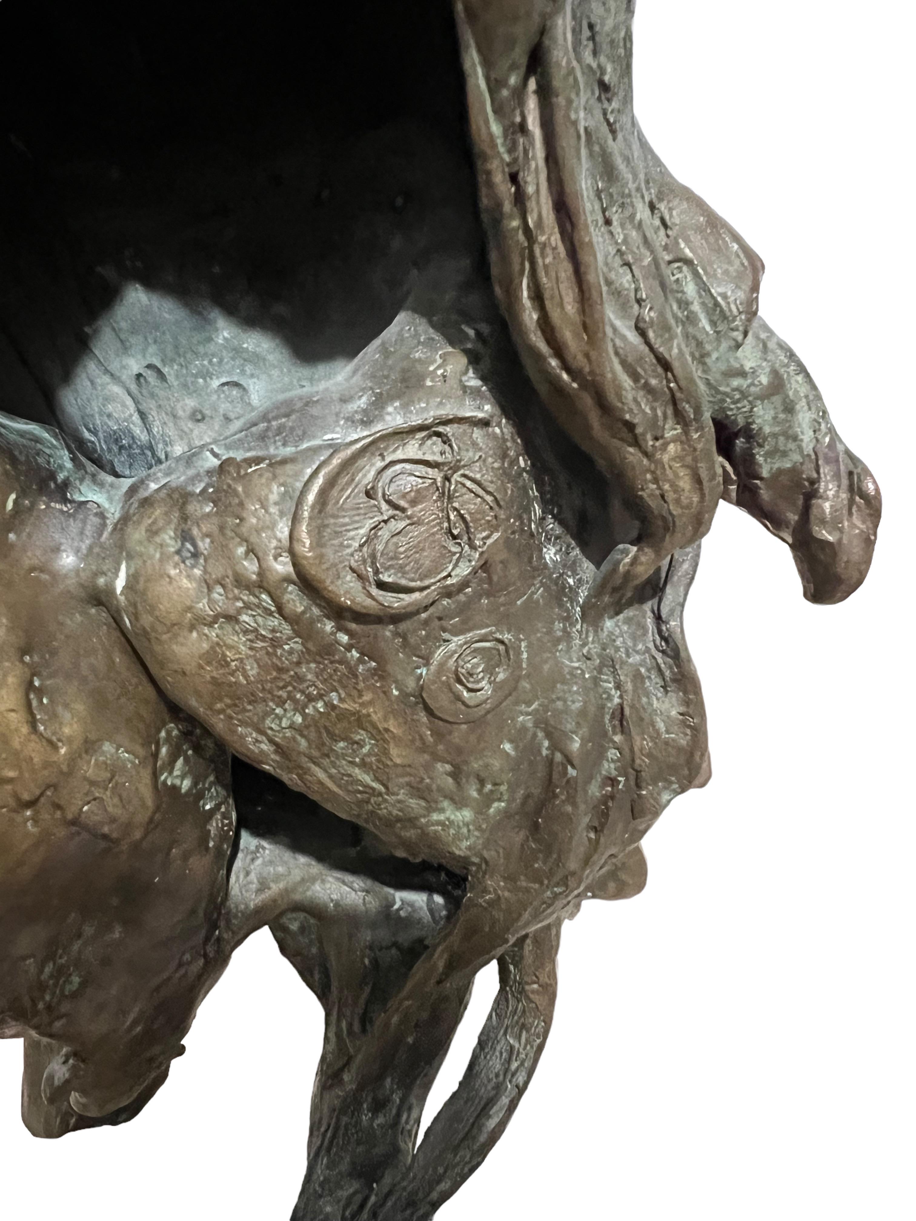 Bronzeskulptur Amerikanische Kunst der Moderne Stanley Bleifeld Mädchen mit Bass oder Cello im Angebot 7