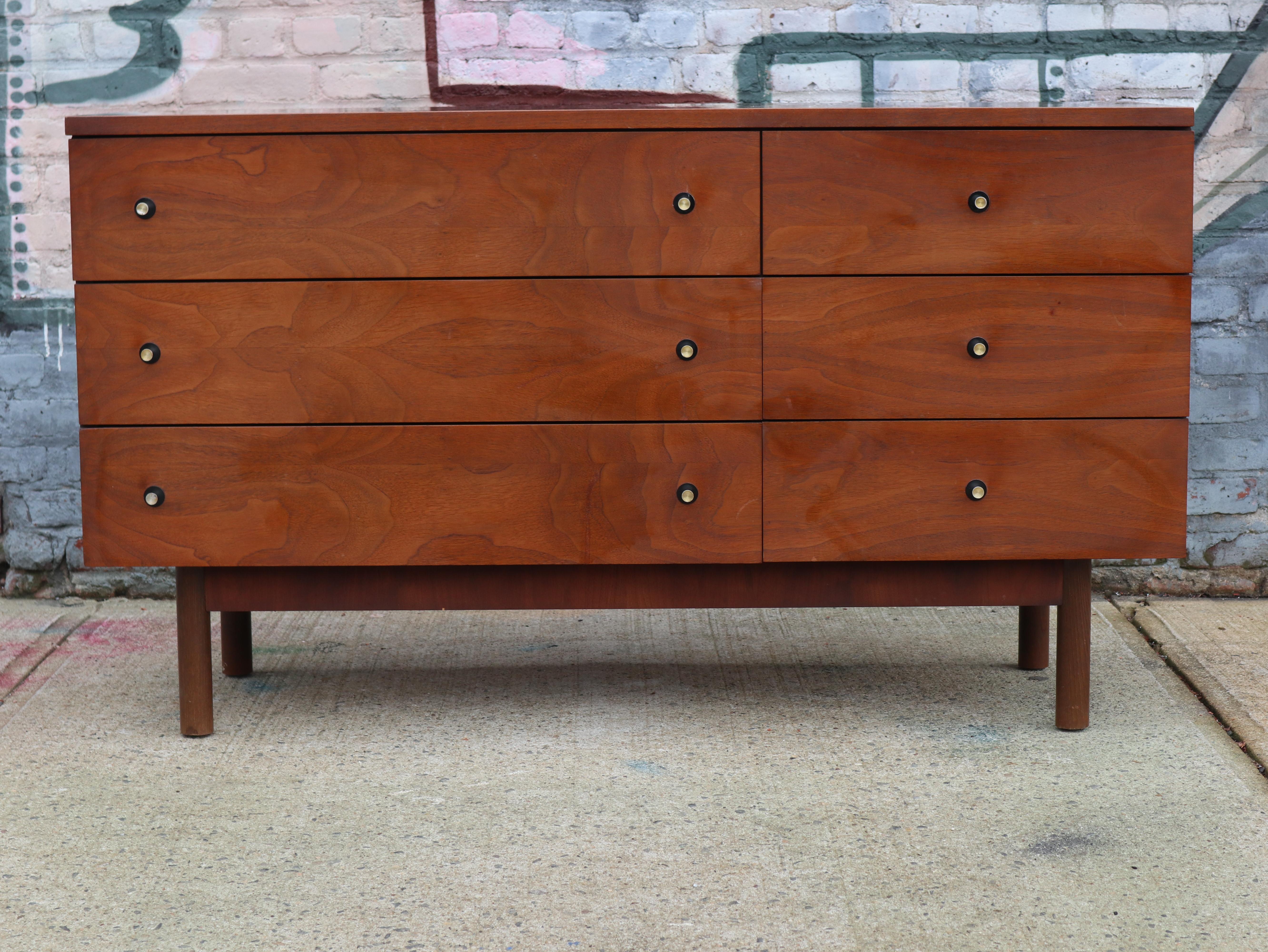 stanley furniture company dresser