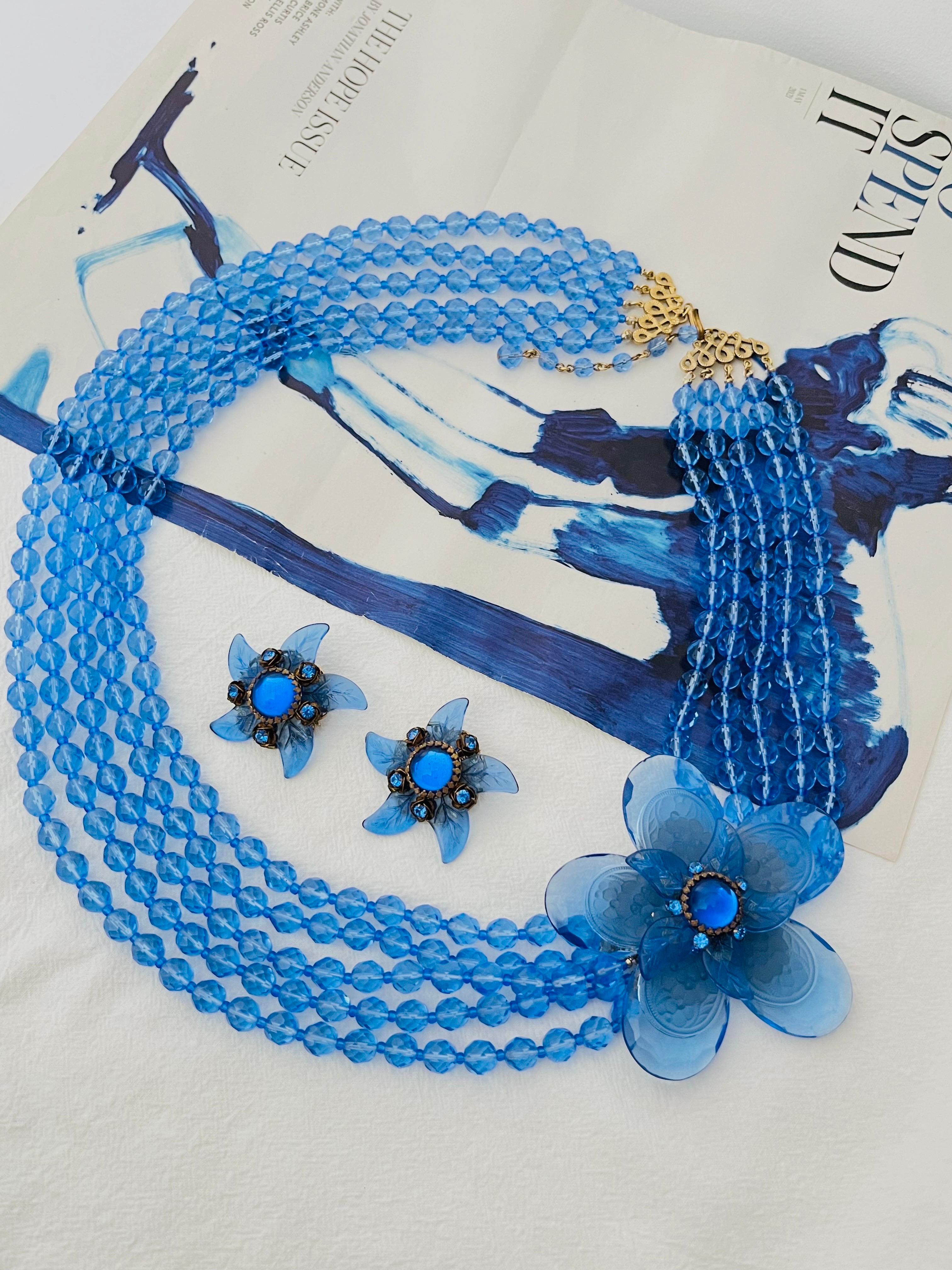Stanley Hagler Vintage 5 Fünfstrangige große marineblaue Blumen-Halskette-Ohrringe Set im Zustand „Hervorragend“ im Angebot in Wokingham, England