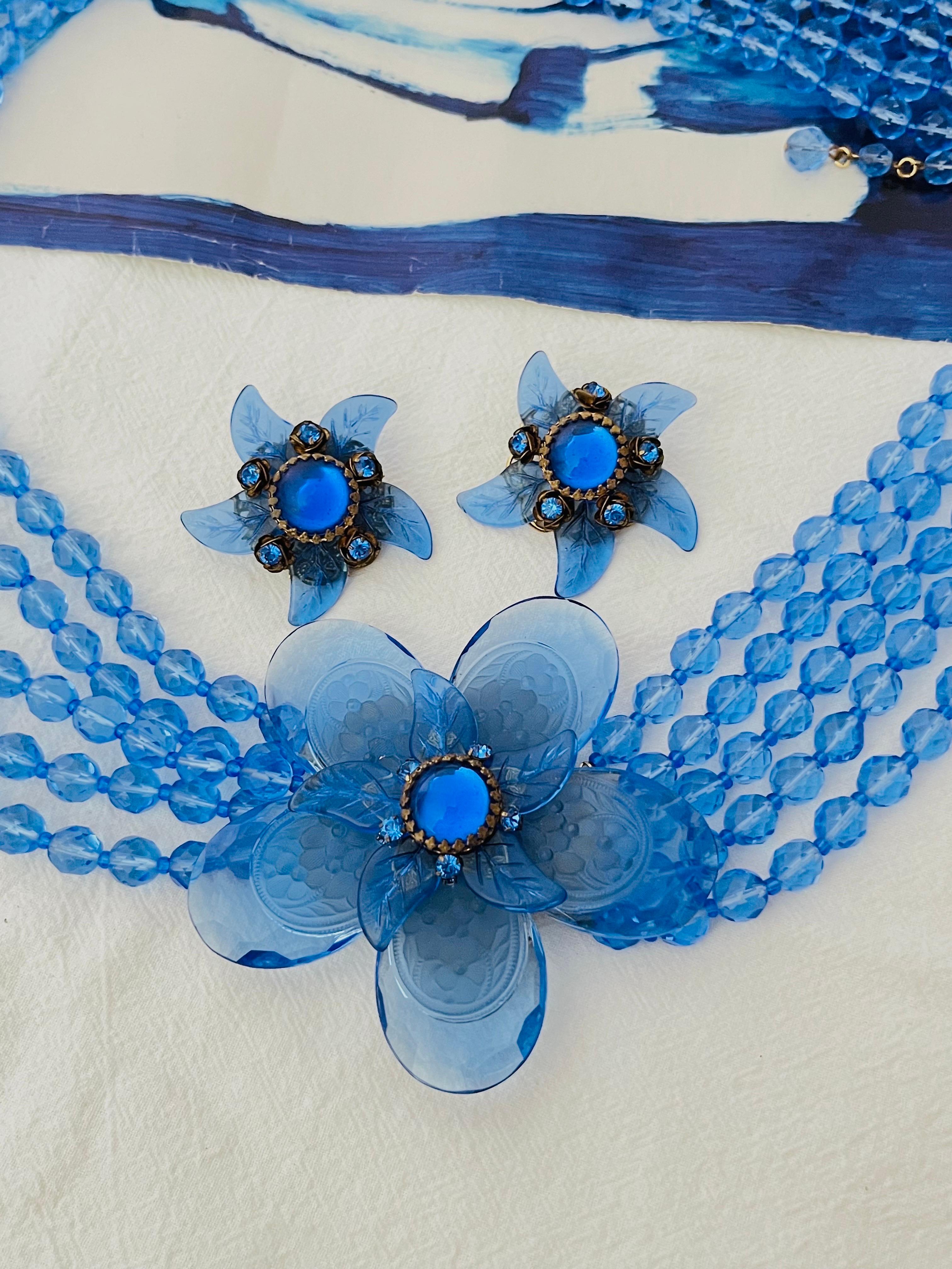Stanley Hagler Vintage 5 Fünfstrangige große marineblaue Blumen-Halskette-Ohrringe Set für Damen oder Herren im Angebot