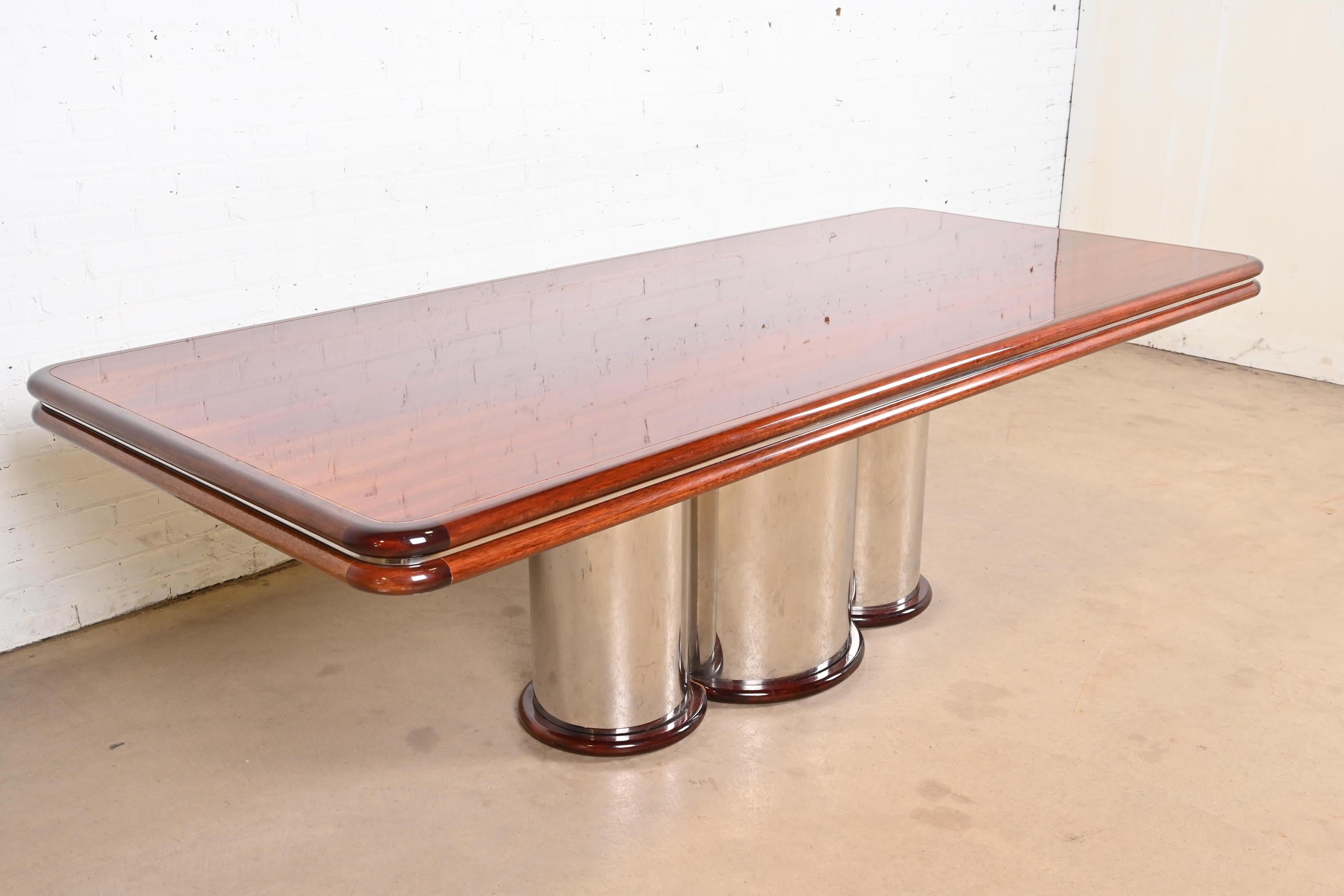 Américain Table de salle à manger sur piédestal de style mi-siècle moderne de Stanley Jay Friedman pour Brueton en vente