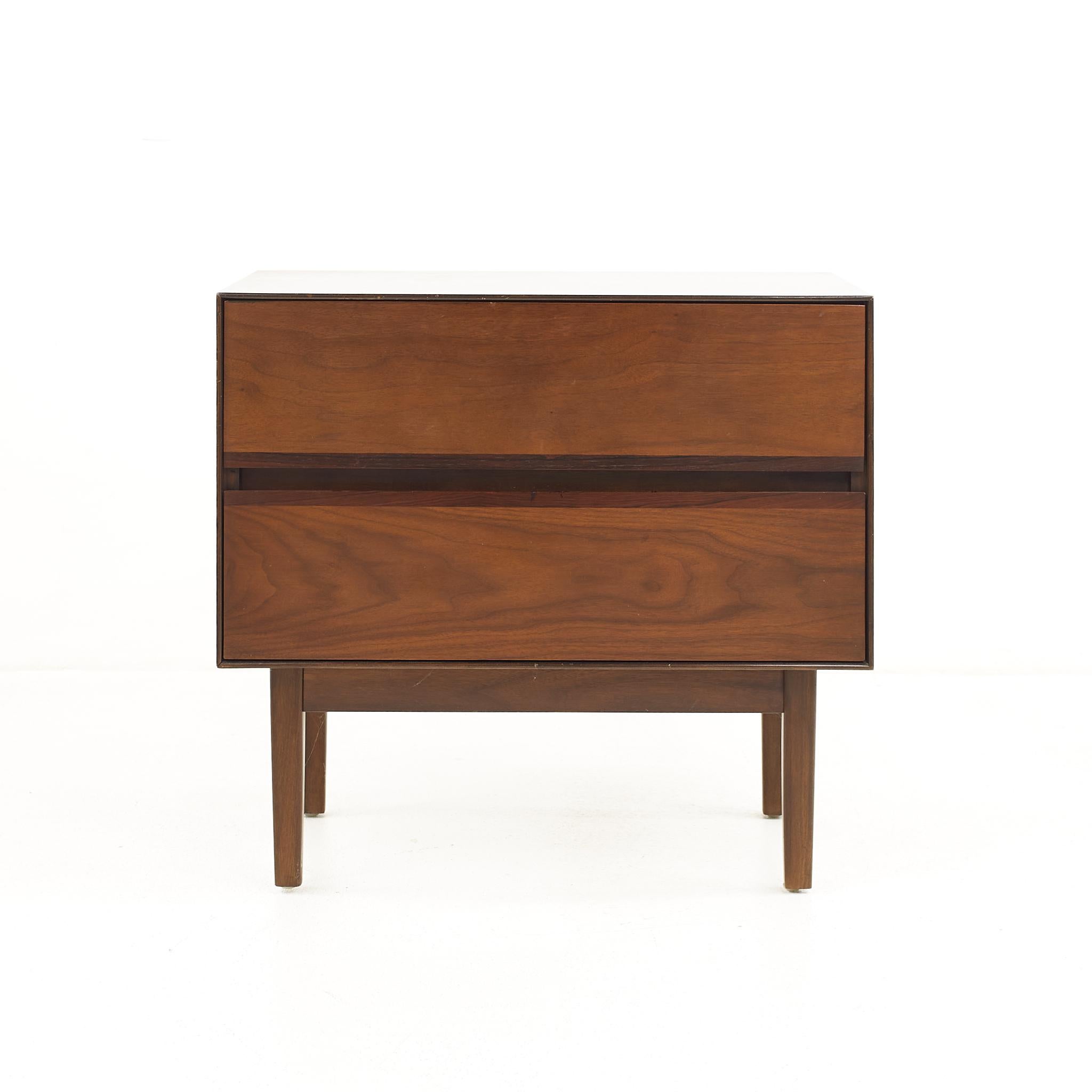 Late 20th Century Stanley Mid-Century Walnut Nightstands, a Pair