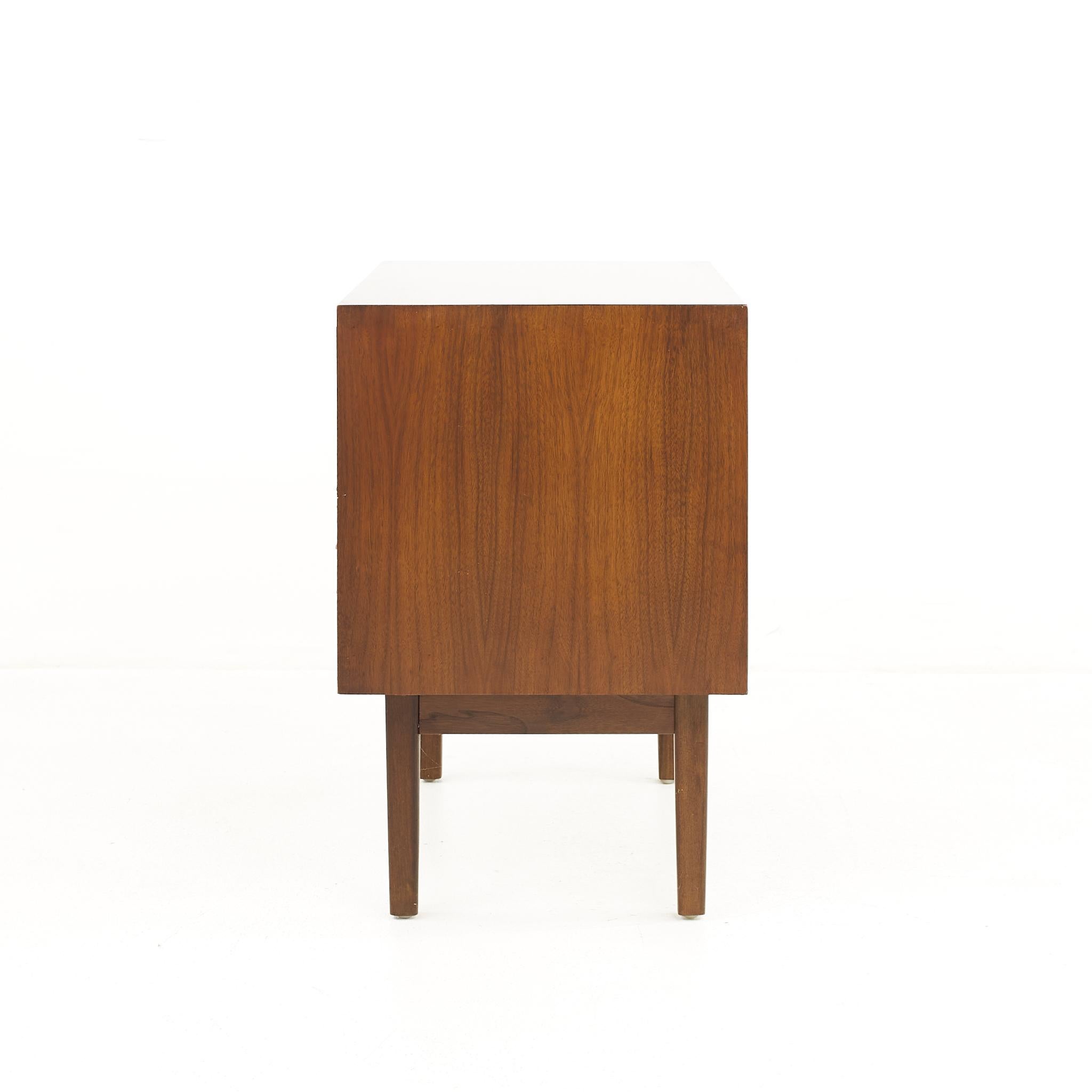 Stanley Mid-Century Walnut Nightstands, a Pair 3