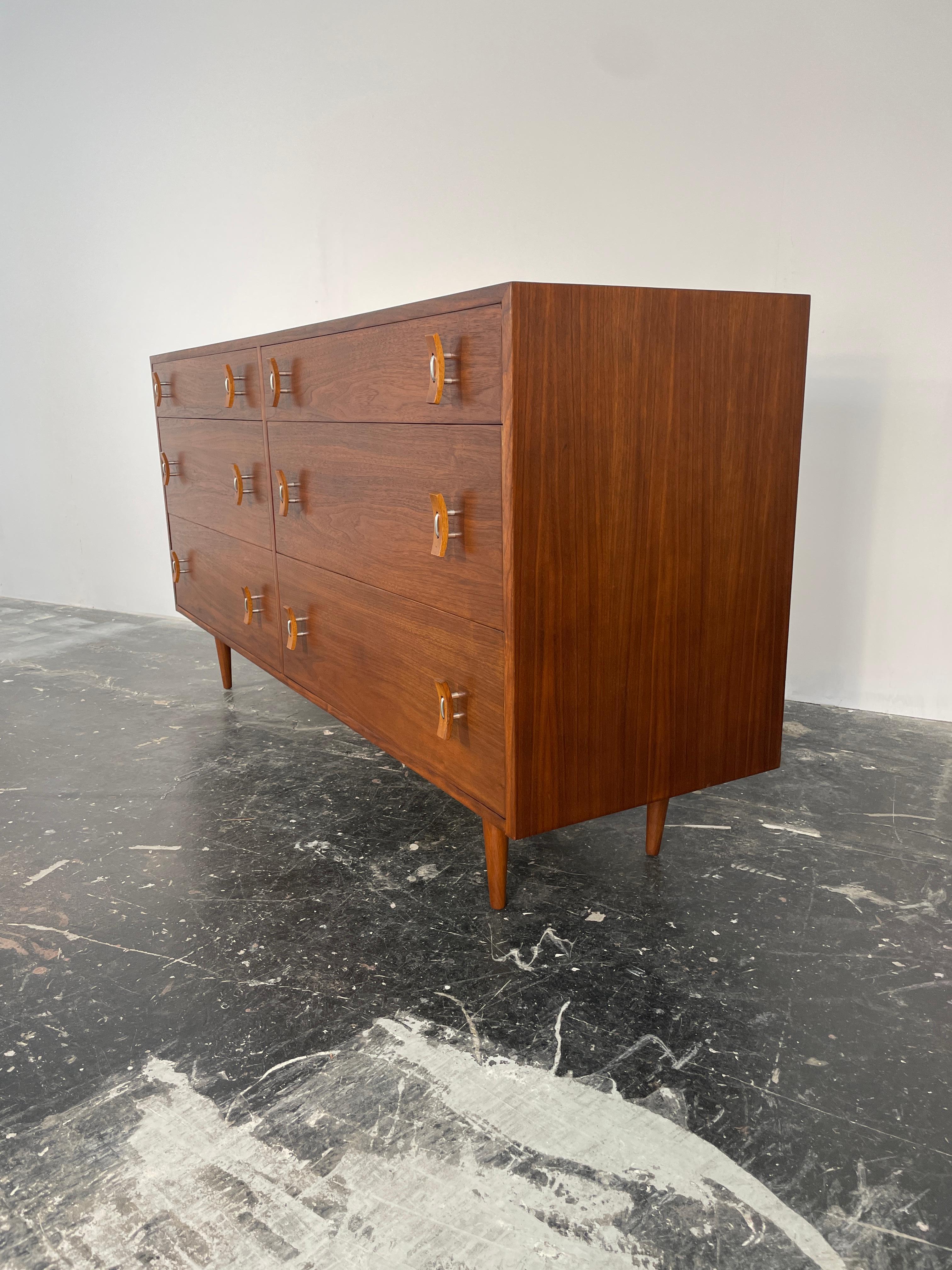 Mid-Century Modern Stanley Young 6 Drawer Dresser for Glenn of California