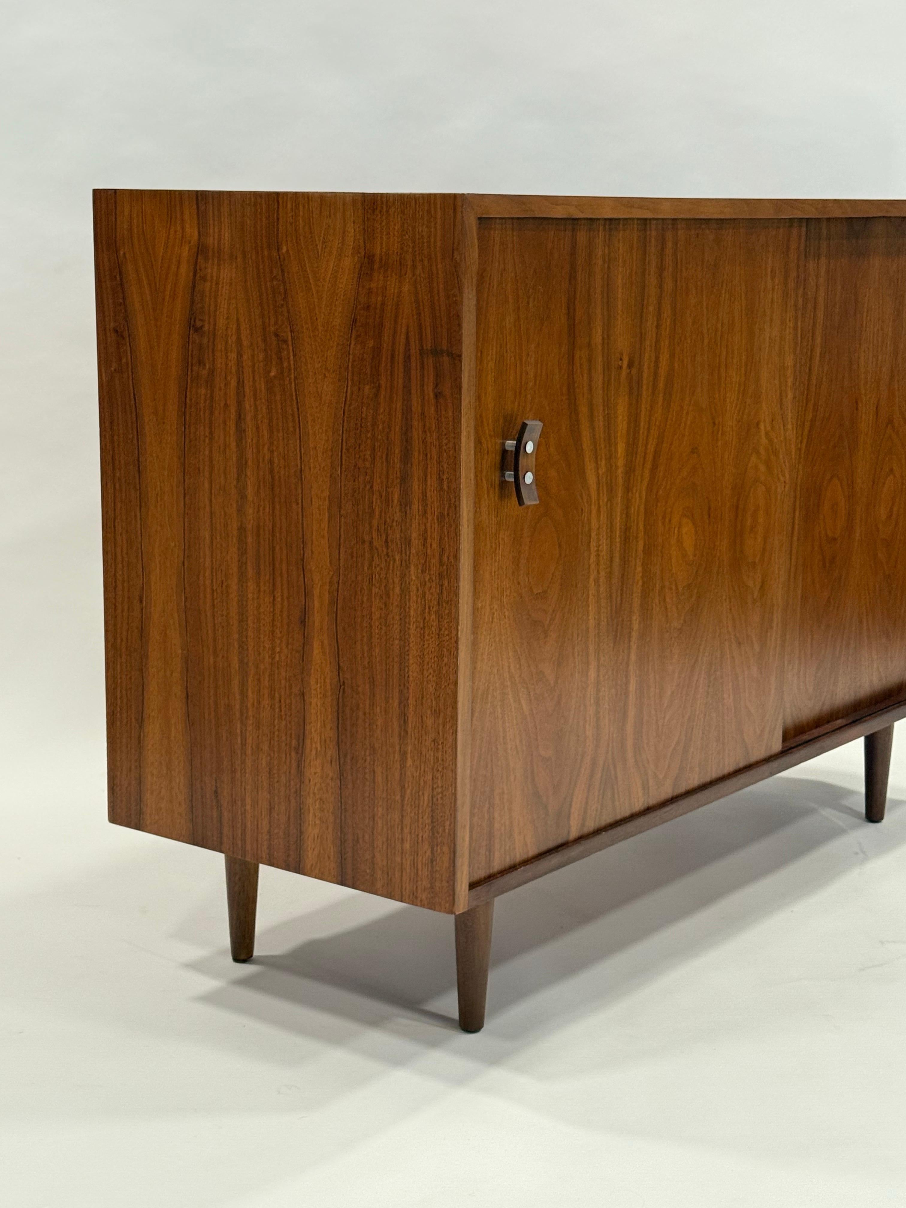 Stanley Young Kabinett für Glenn of California um 1950 im Angebot 6