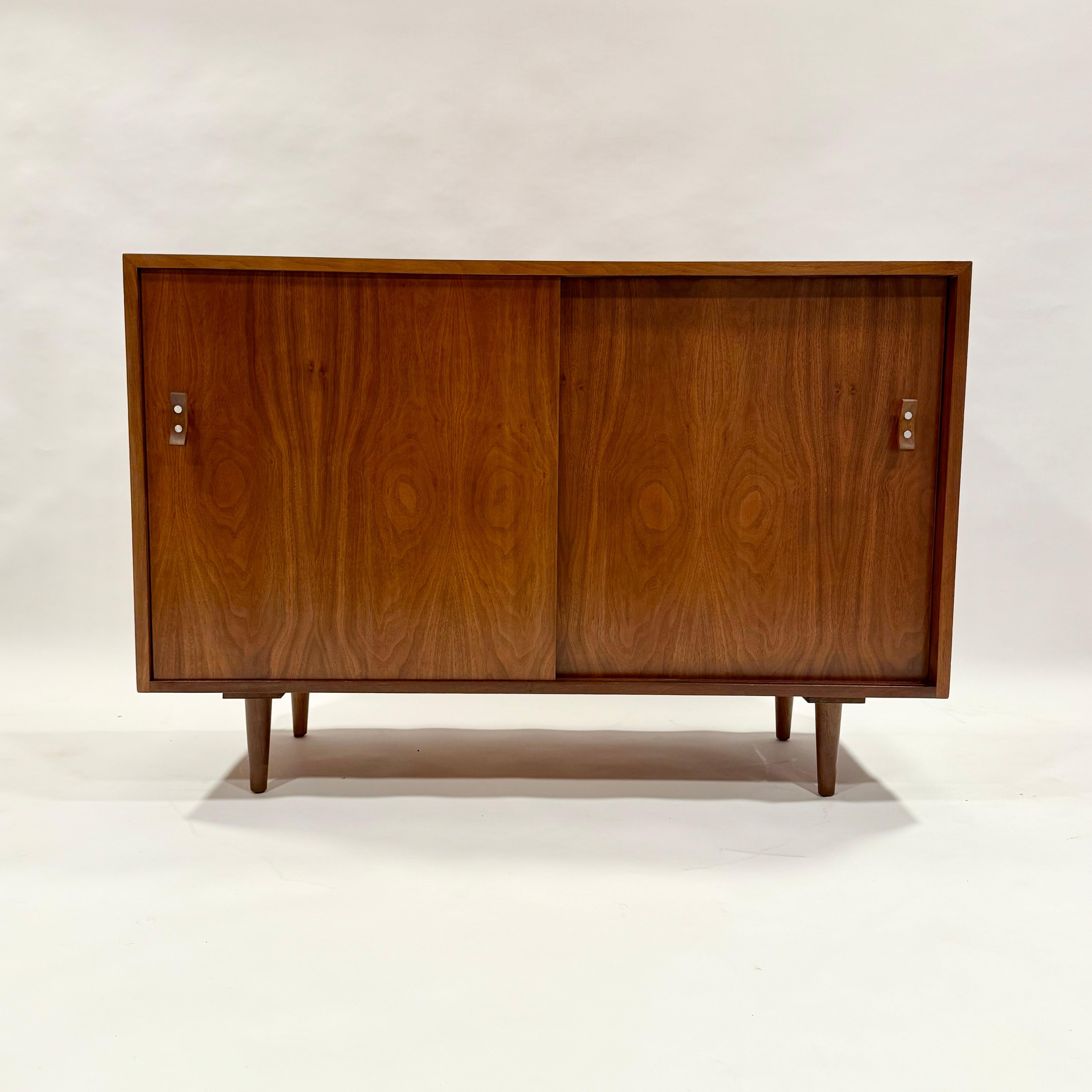 Stanley Young Kabinett für Glenn of California um 1950 im Angebot 1