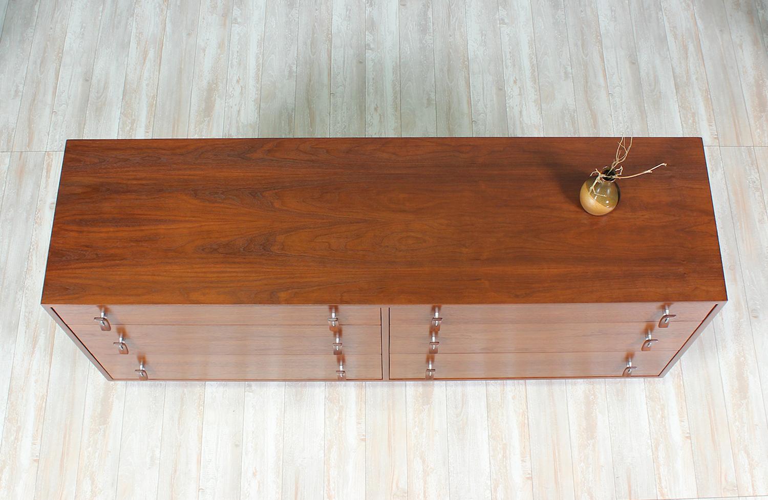 Mid-20th Century Stanley Young Dresser for Glenn of California