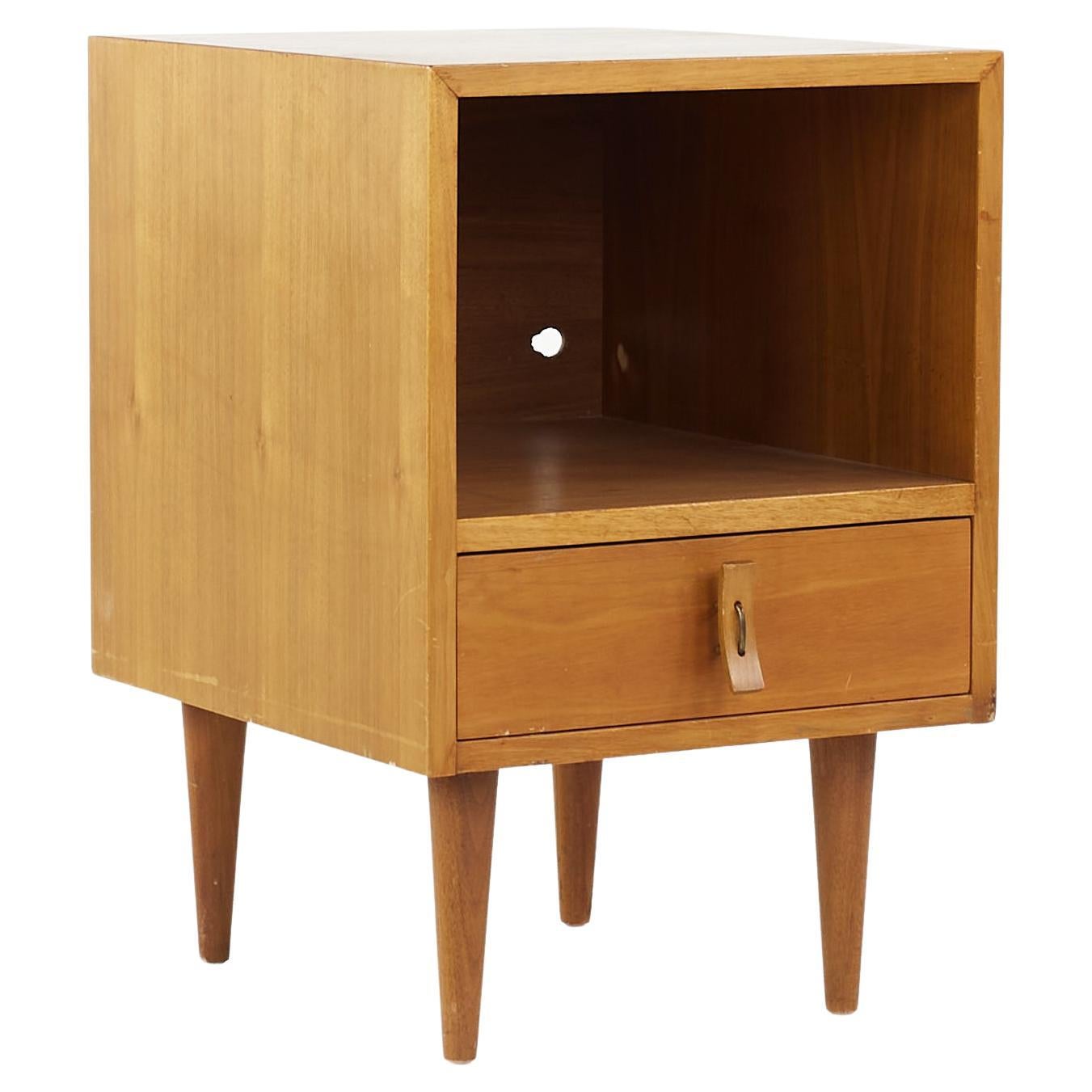 SOLD 02/21/24 Stanley Young for Glenn of California Mid-Century Nightstand