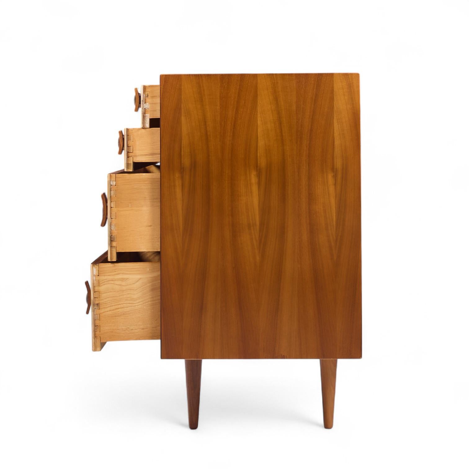 20th Century Stanley Young for Glenn of California Mid Century Walnut 8 Drawer Lowboy Dresser For Sale