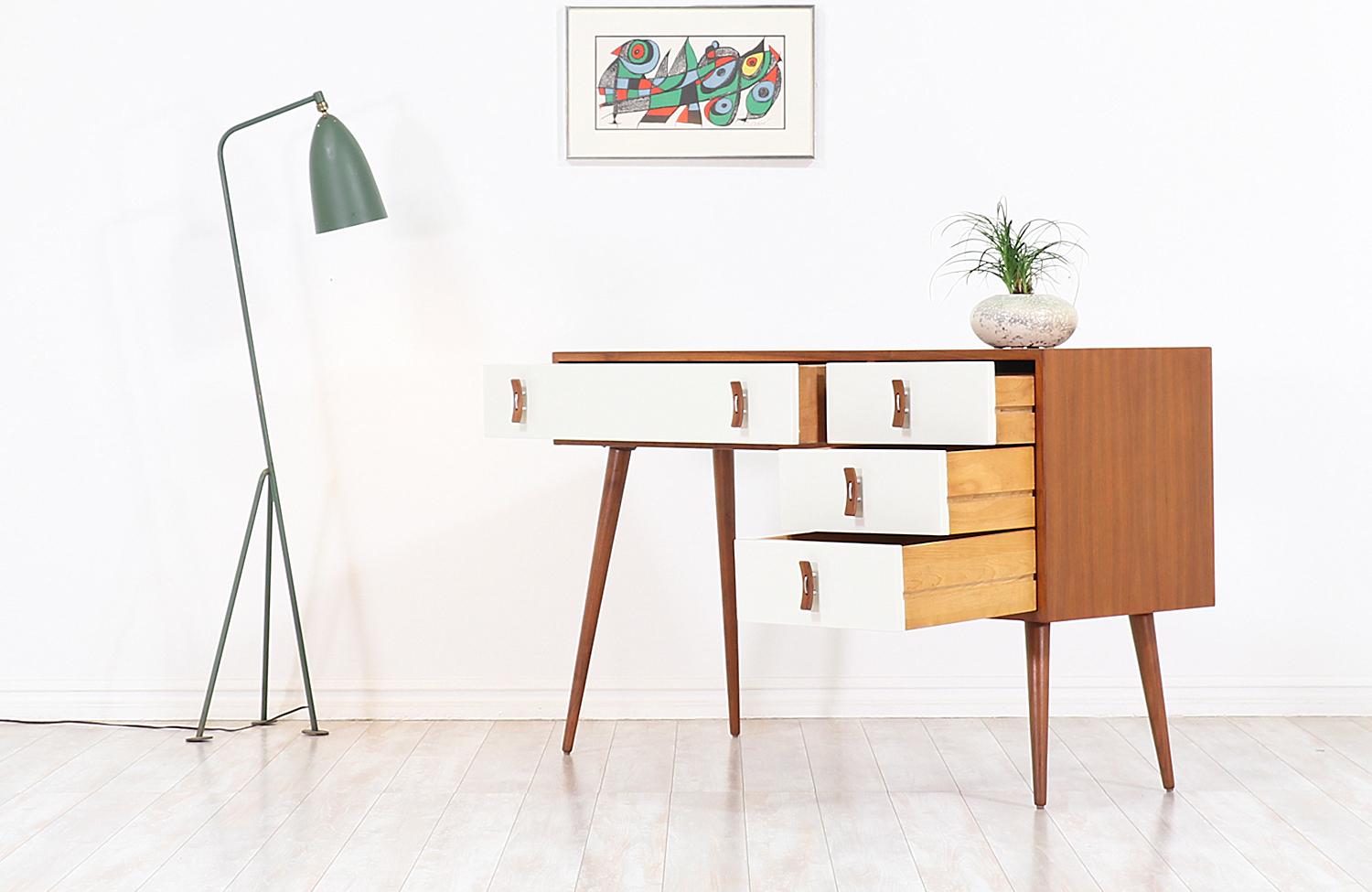 Mid-Century Modern Stanley Young Lacquered and Walnut Writing Desk for Glenn of California