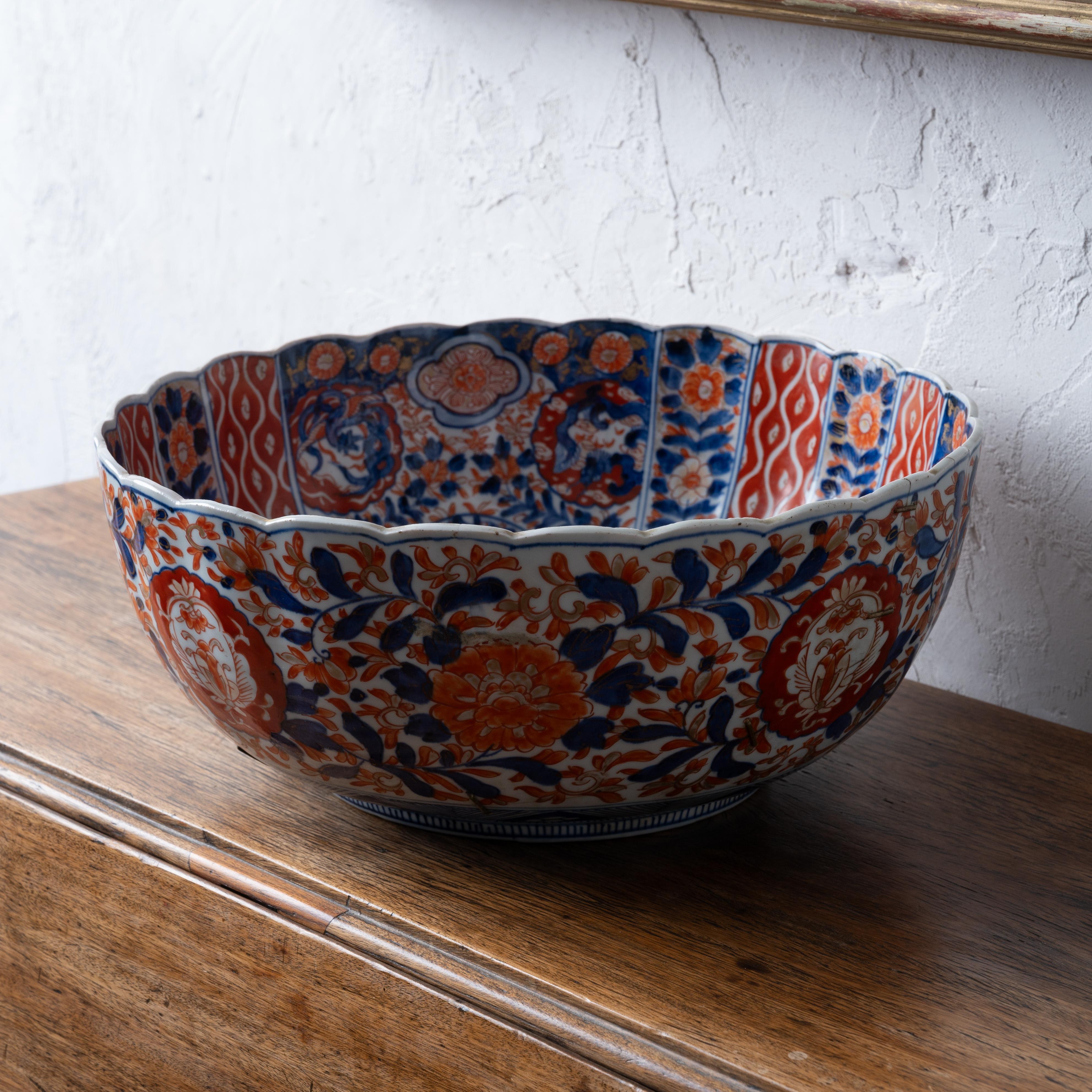 Stapled Japanese Imari Punch Bowl, c.1880s In Good Condition For Sale In Savannah, GA