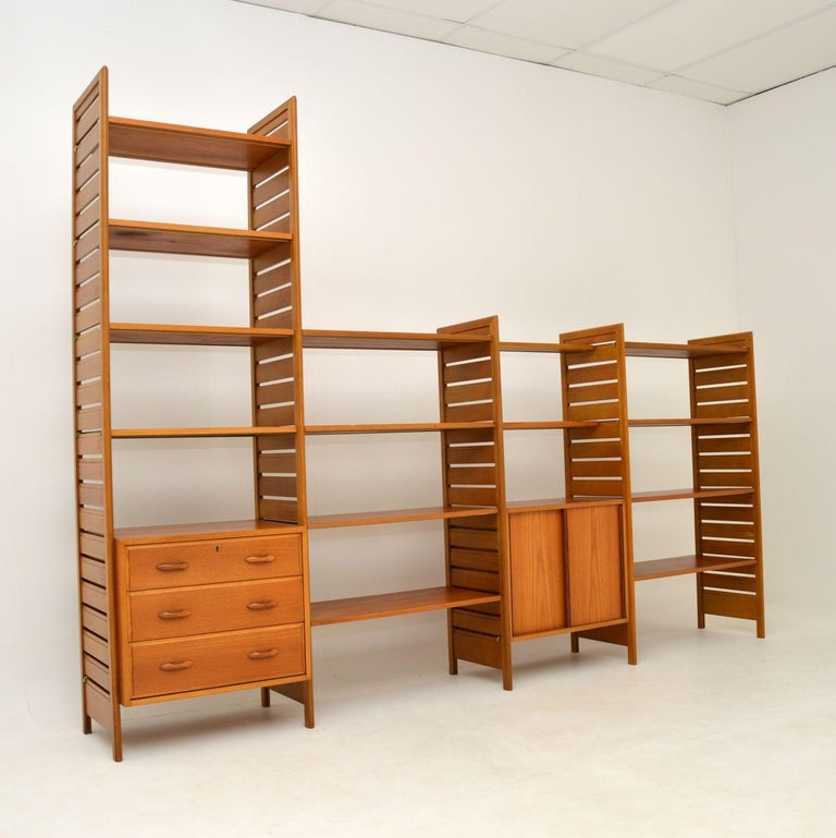Staples Ladderax Vintage Bookcase / / Room Divider in Teak at