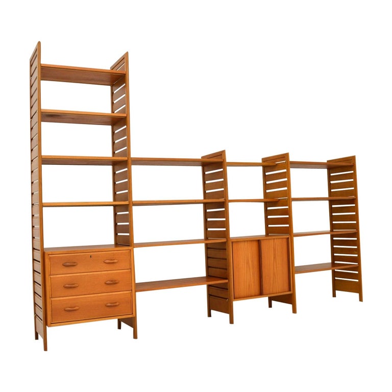 Staples Ladderax Vintage Bookcase / / Room Divider in Teak at