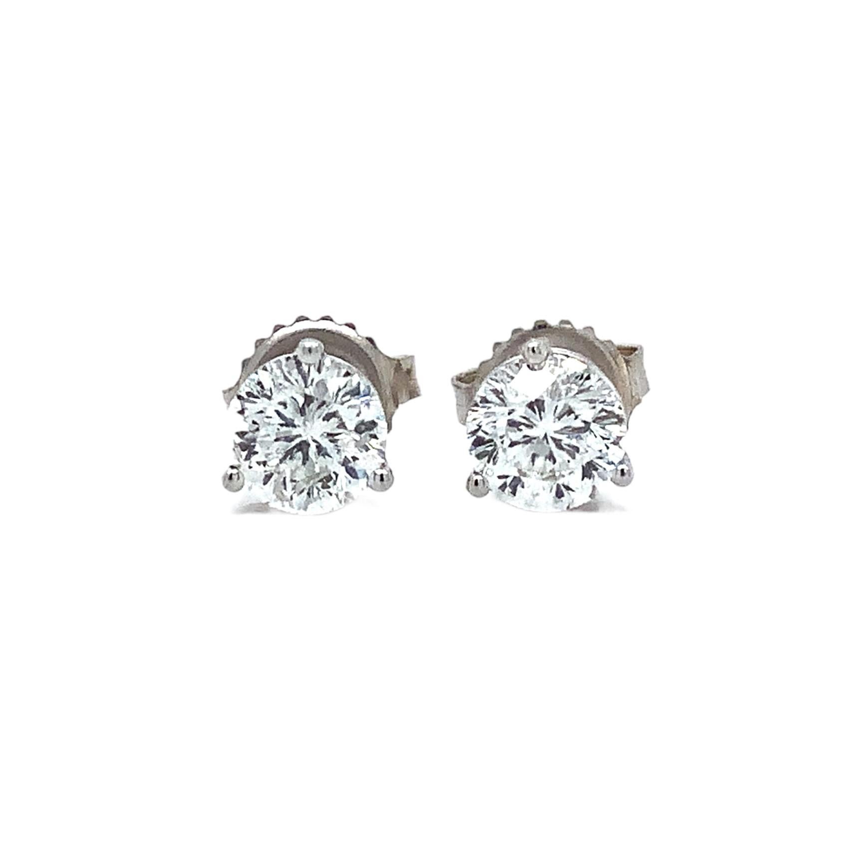 Star 129 Diamond Studs 1.44cts Set in 18 Karat White Gold In New Condition For Sale In Los Gatos, CA