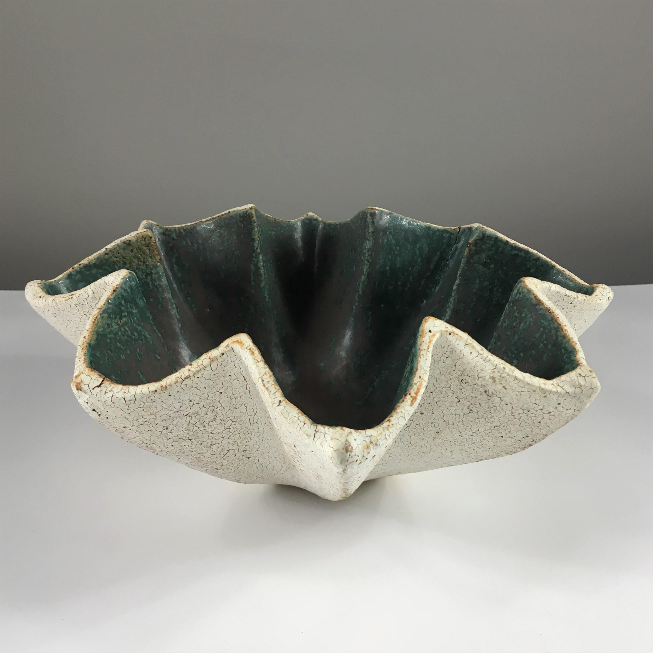 Organic Modern Ceramic Star Bowl with Green Glaze by Yumiko Kuga For Sale