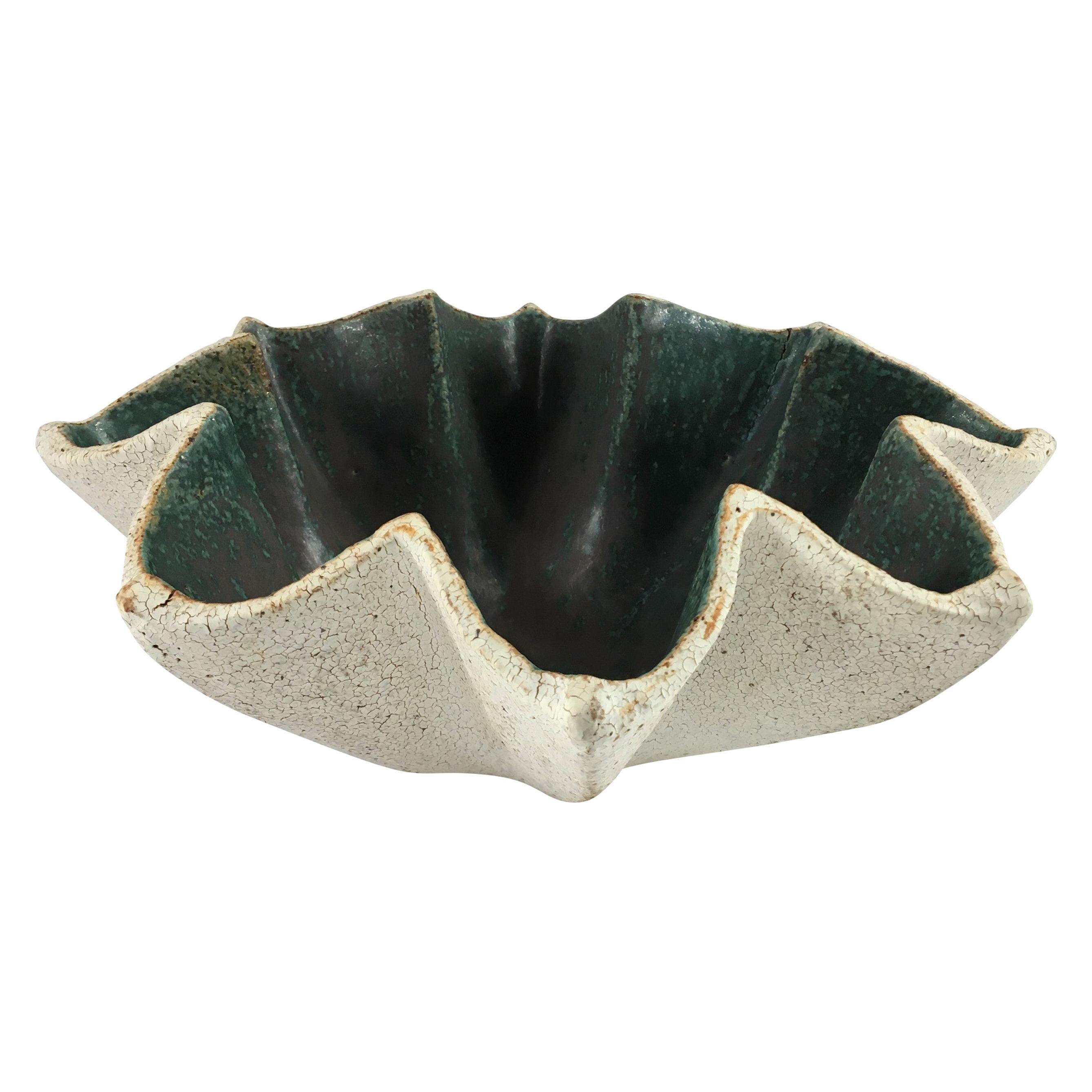 Ceramic Star Bowl with Green Glaze by Yumiko Kuga For Sale