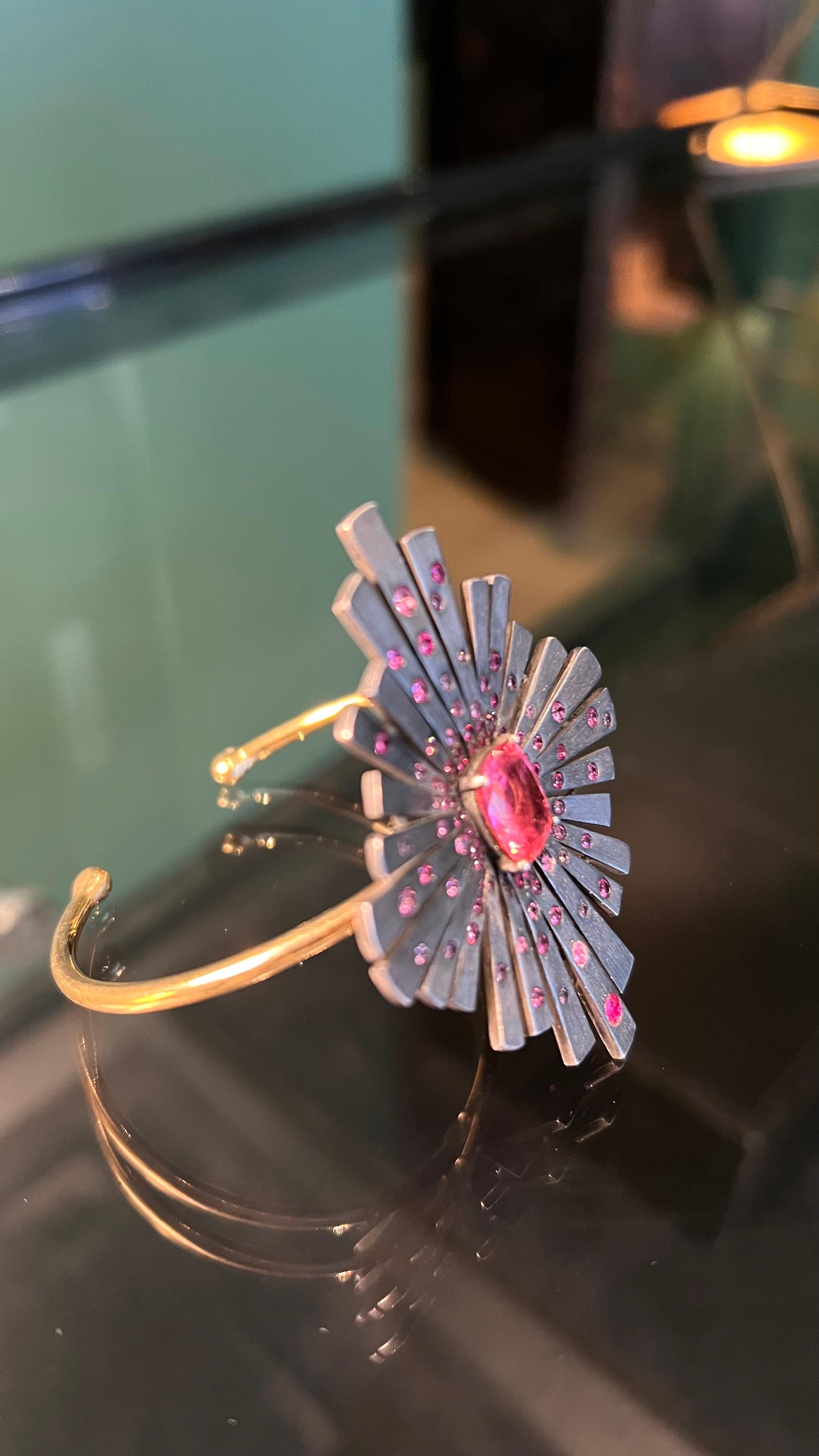 Bracciale Stella in oro, argento e zaffiri rosa in vendita 2