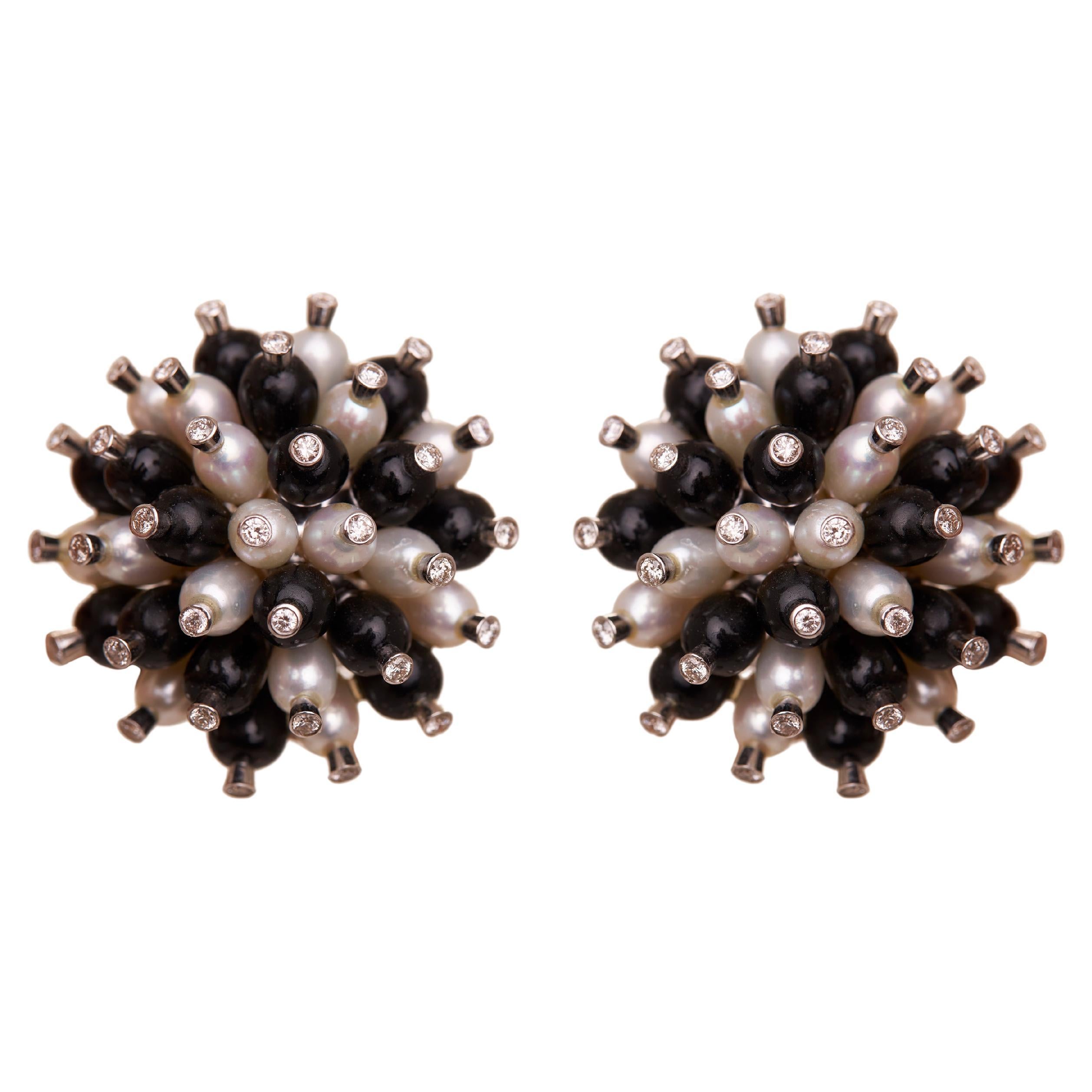 Orecchini Star Burst in oro 18kt, perle, onice nera e diamanti