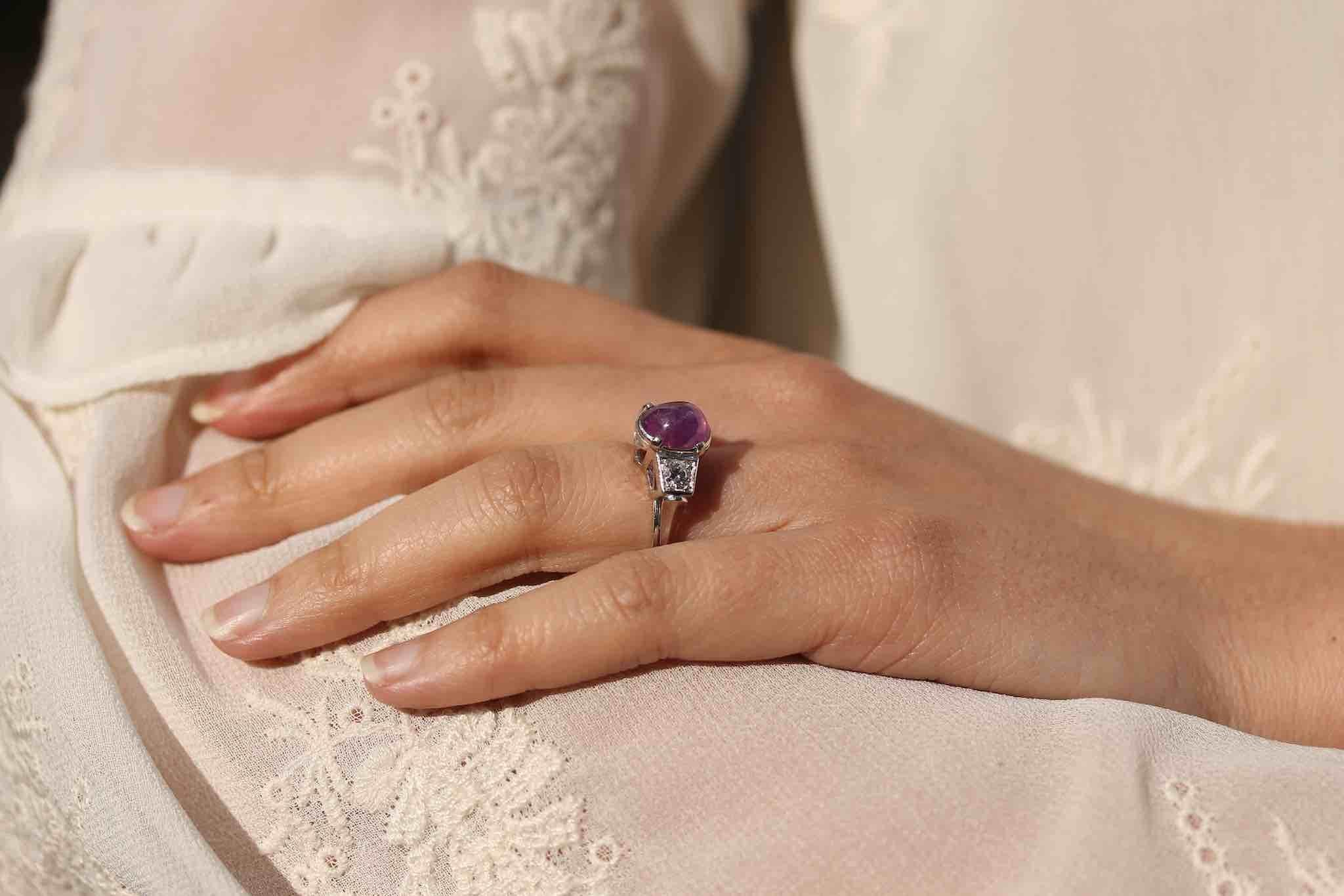 Ring mit rosa Star Ceylon-Saphir und Diamanten für Damen oder Herren im Angebot