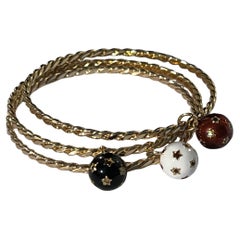 Bracelet à breloques en forme d'étoile Émail rouge