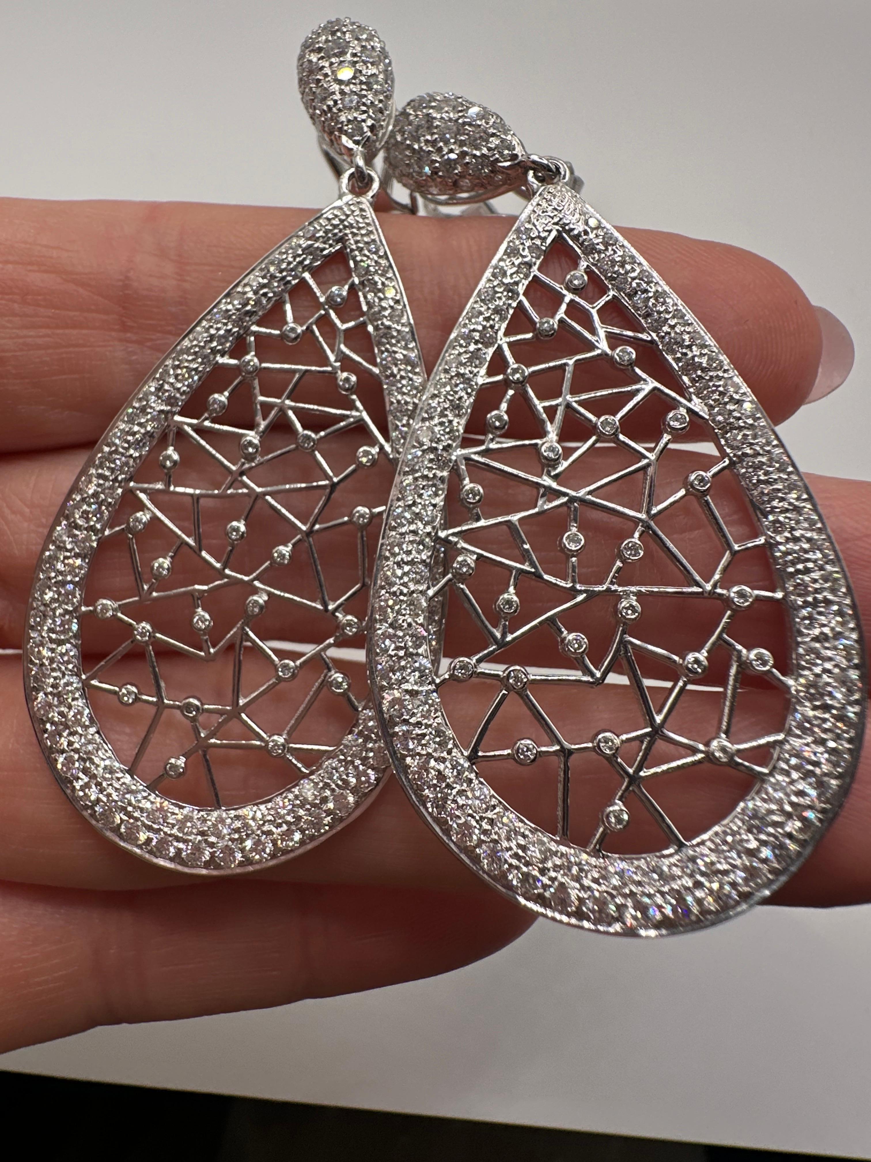 Boucles d'oreilles étoile constellation diamant boucles d'oreilles cocktail en or 18 carats en vente 5