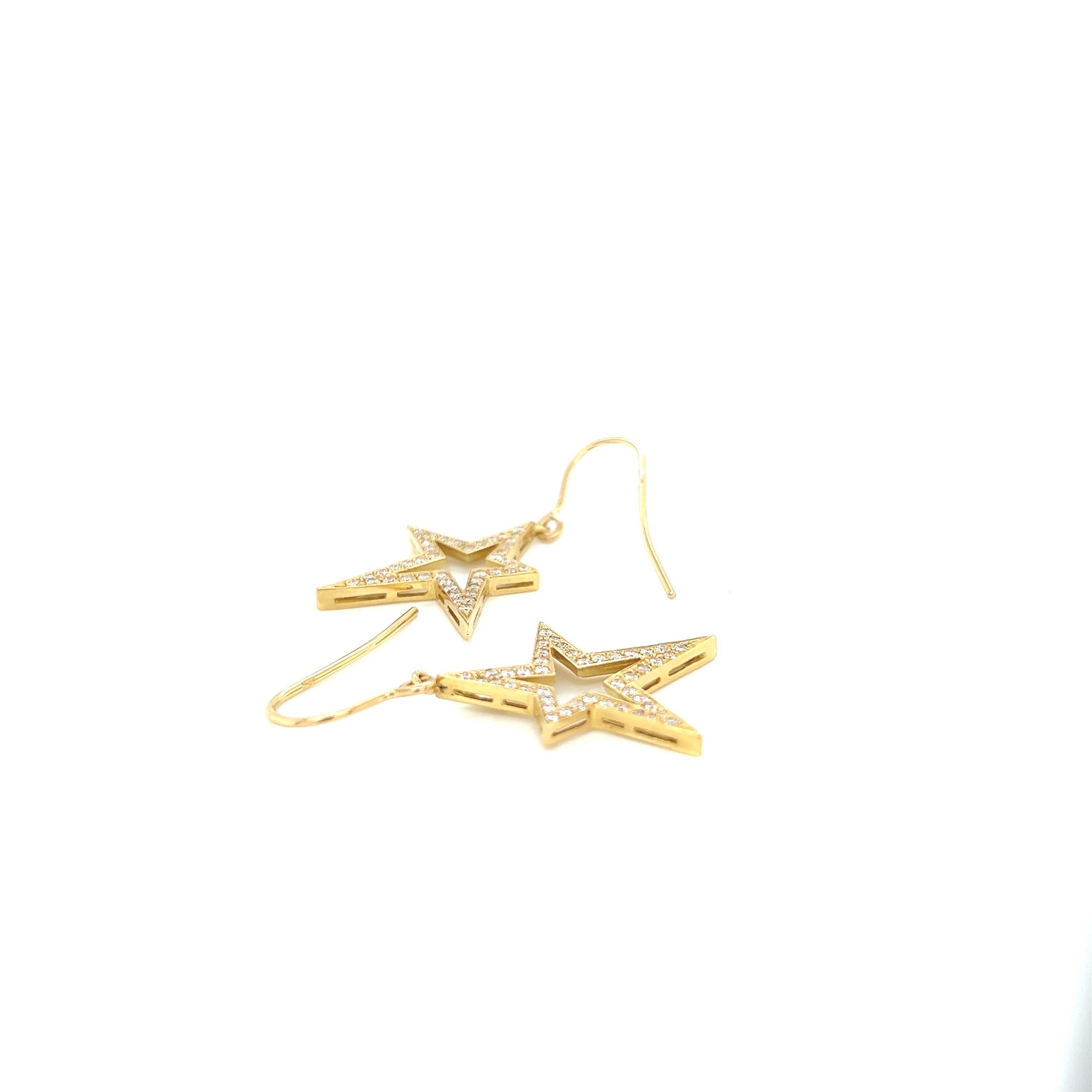 Star Dangle Earrings Diamonds Yellow Gold In New Condition For Sale In New York, NY