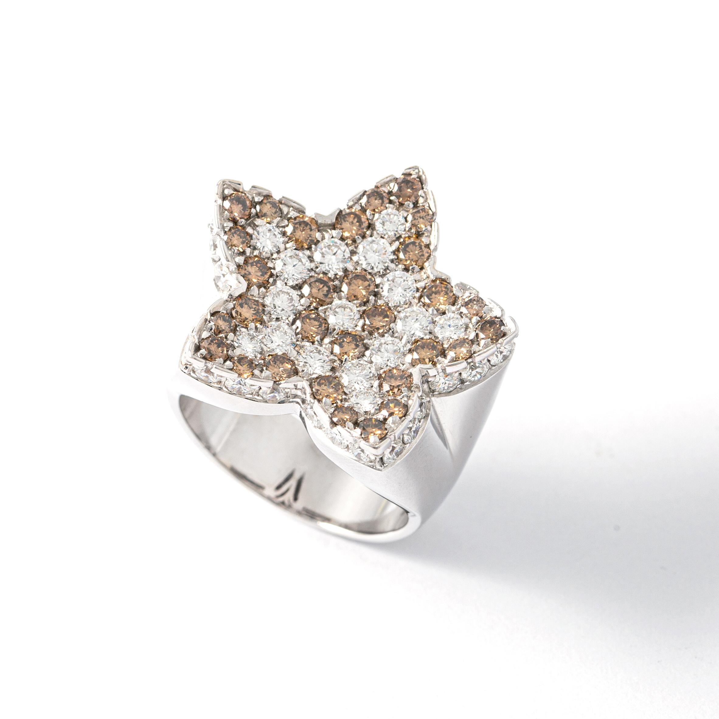 Women's Star Diamond Gold Ring For Sale