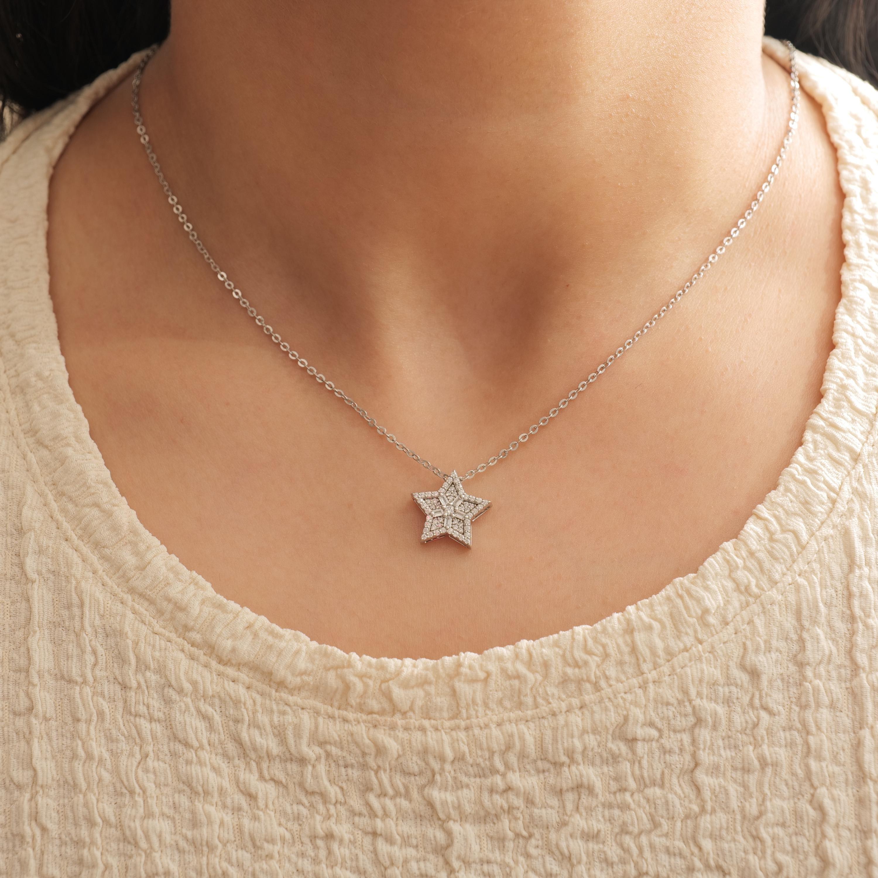 Pendentif étoile en or massif 14k (certifié) Pour femmes en vente