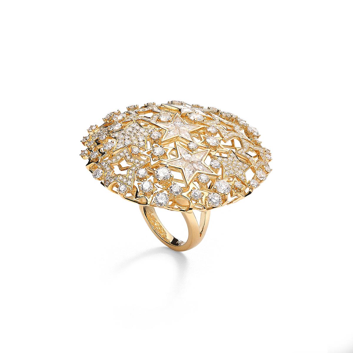 Star ring in 18kt yellow gold set with 213 diamonds 3.88 cts and 15 stars diamonds  1.88 cts Size 54        