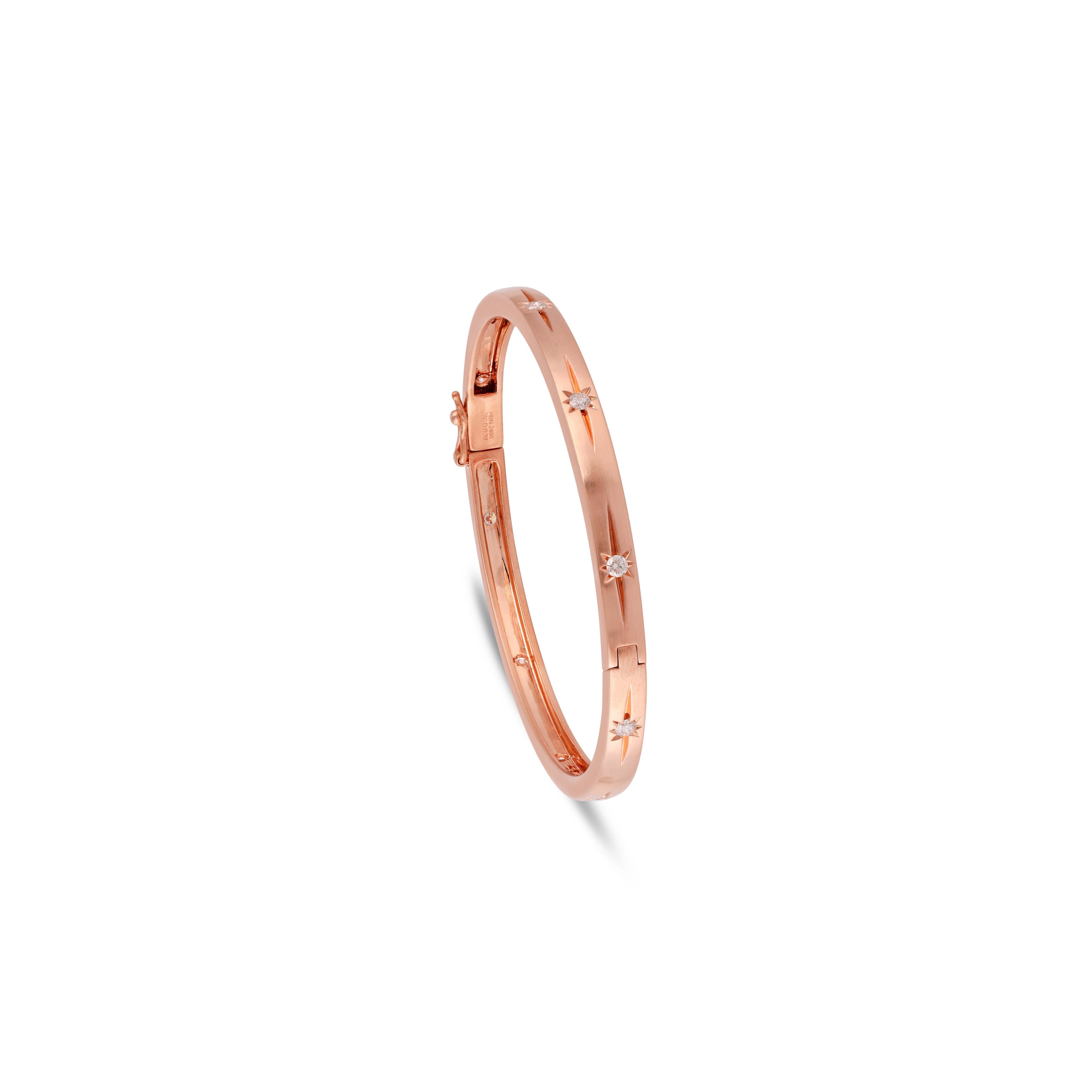 Moderne Bracelet jonc étoilé en or rose 18 carats avec finition étoile de diamant  en vente