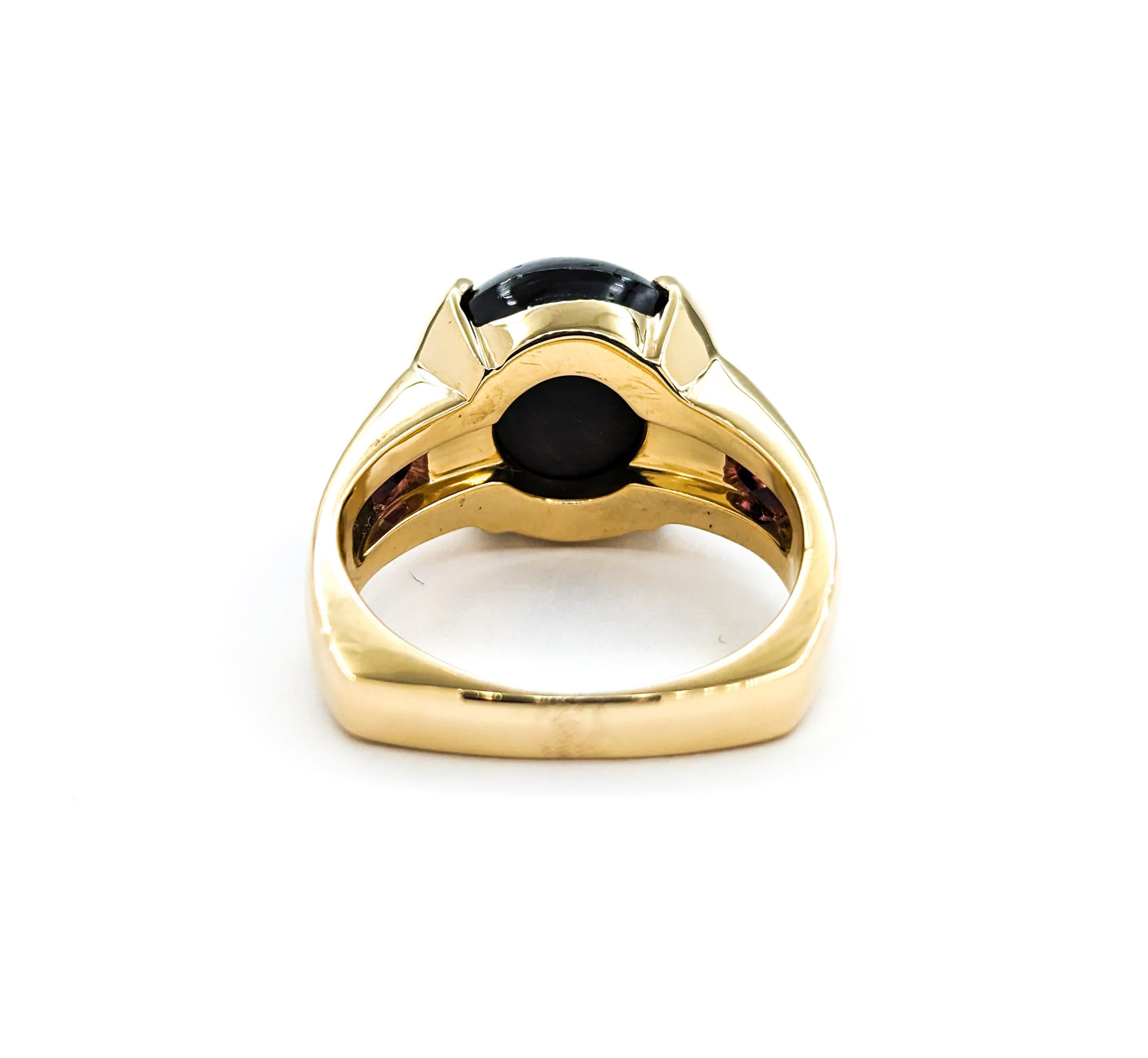 Star Diopside & Garnet Ring In Yellow Gold For Sale 2