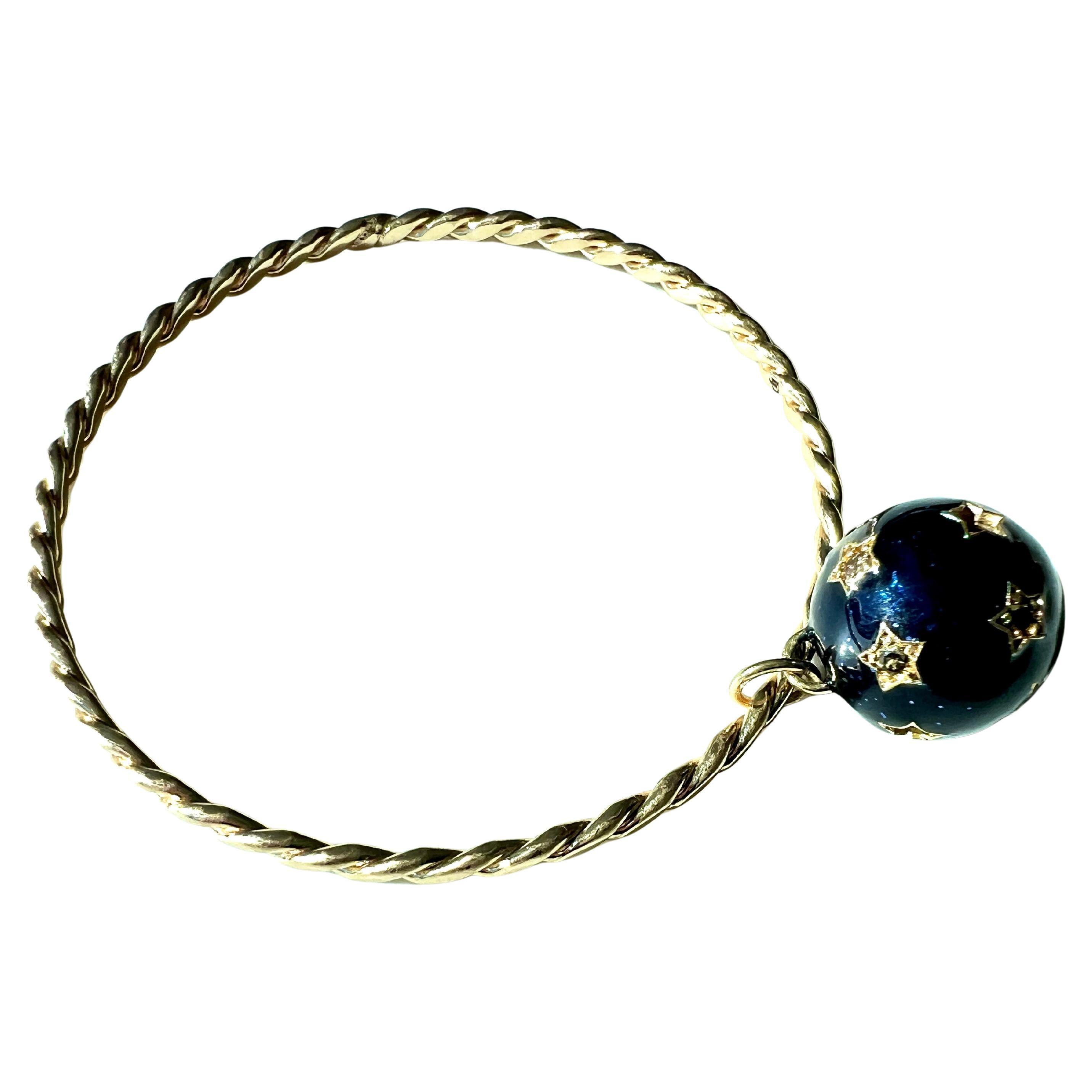 Bracelet à breloques en émail étoilé Diamant blanc Diamant noir en vente 1