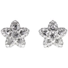 Star Fish Shaped Earring Set with 3.10 Carat White Diamond