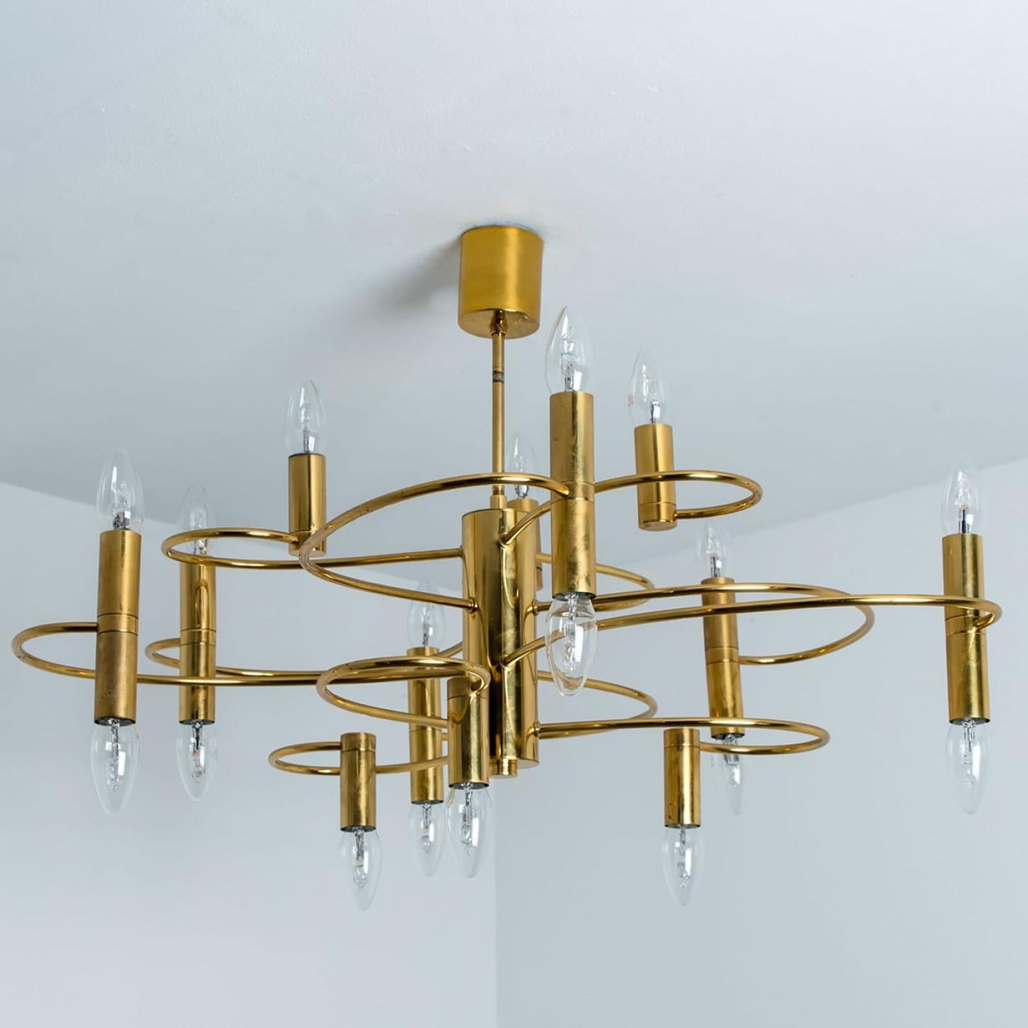 Mid-Century moderno Stella Fiore in ottone dorato di Leola, anni '70 in vendita