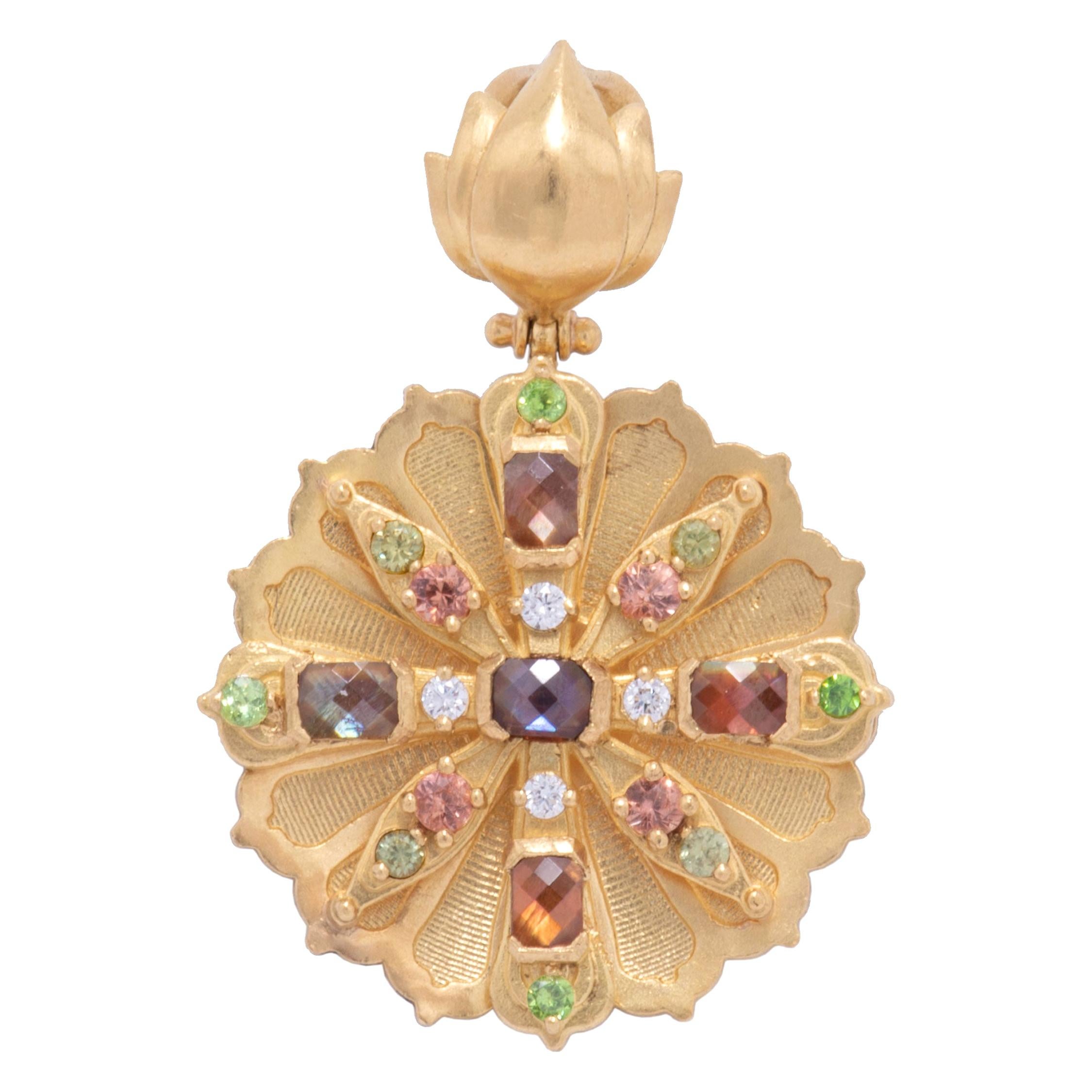 Star Lotus Andradite Garnet Pendant in 22 Karat Gold with Diamonds and Sapphires For Sale