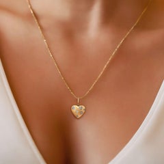 Collier pendentif en or jaune 14K (ou 18k sur demande) en forme de coeur étoilé et lunaire