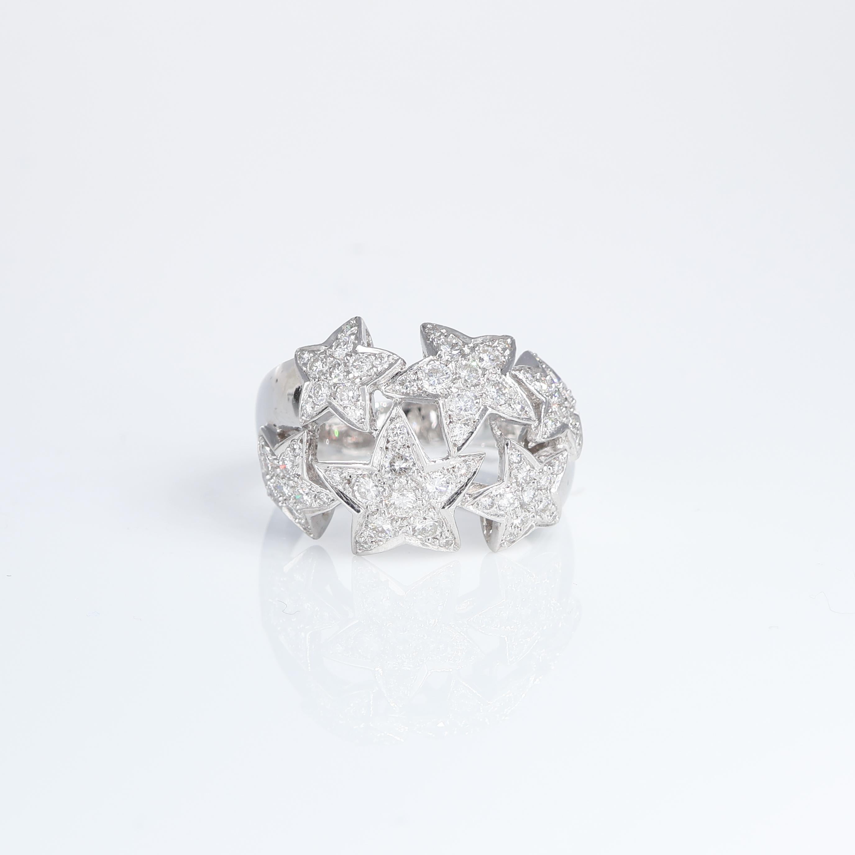 IMPORTANT NOTE:
✔ No additional costs will be added to this order.
✔ Shipping and customs duties are fully covered by us.
--------------------
A celestial masterpiece in 18kt white gold, this enchanting ring features an intricate arrangement of