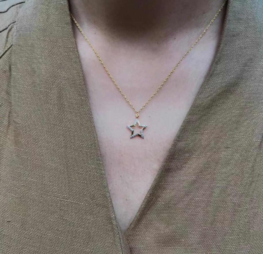 Star Necklace in 14K Solid Gold Chain Diamond Jewelry Dainty In New Condition For Sale In Chicago, IL