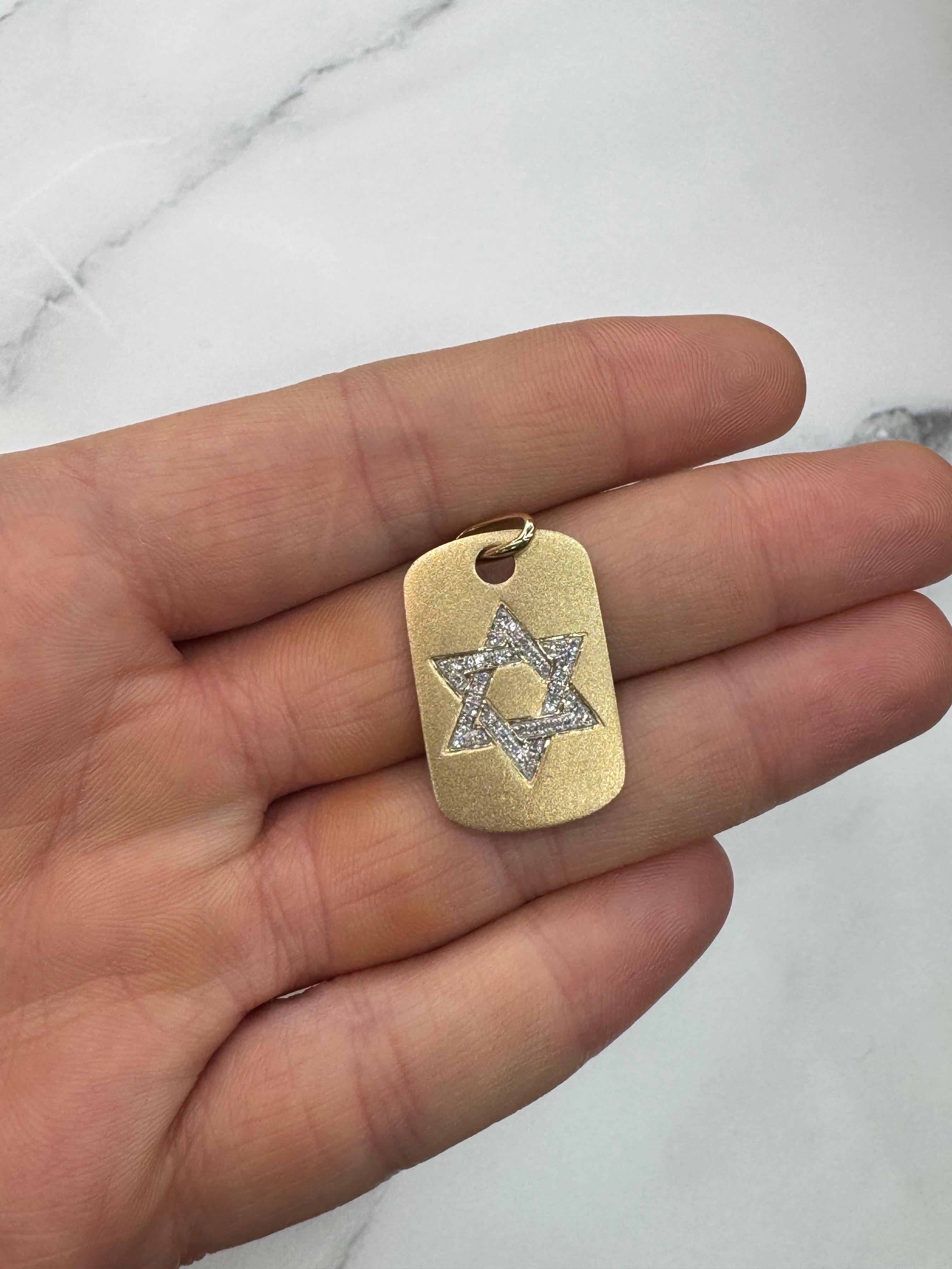 da uomo o donna Stella di David Diamond Tag Ciondolo Charm con finitura opaca 0,18 carati in oro 14KT in vendita